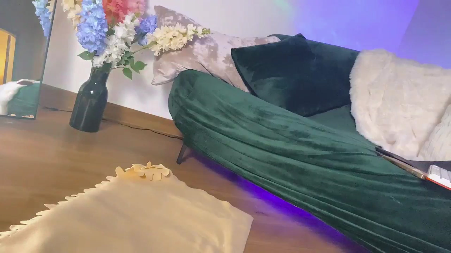 Gallery image thumbnail from NoirElysia_X's myfreecams stream on, 12/22/2025, 12:48 image 9 of 20