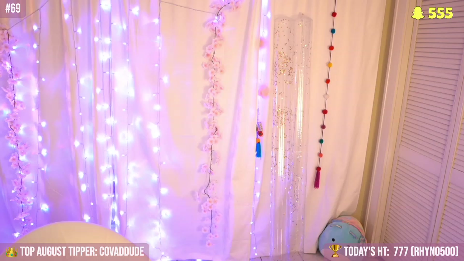Gallery image thumbnail from Noma_Bday's myfreecams stream on, 08/25/2023, 24:41 image 14 of 20