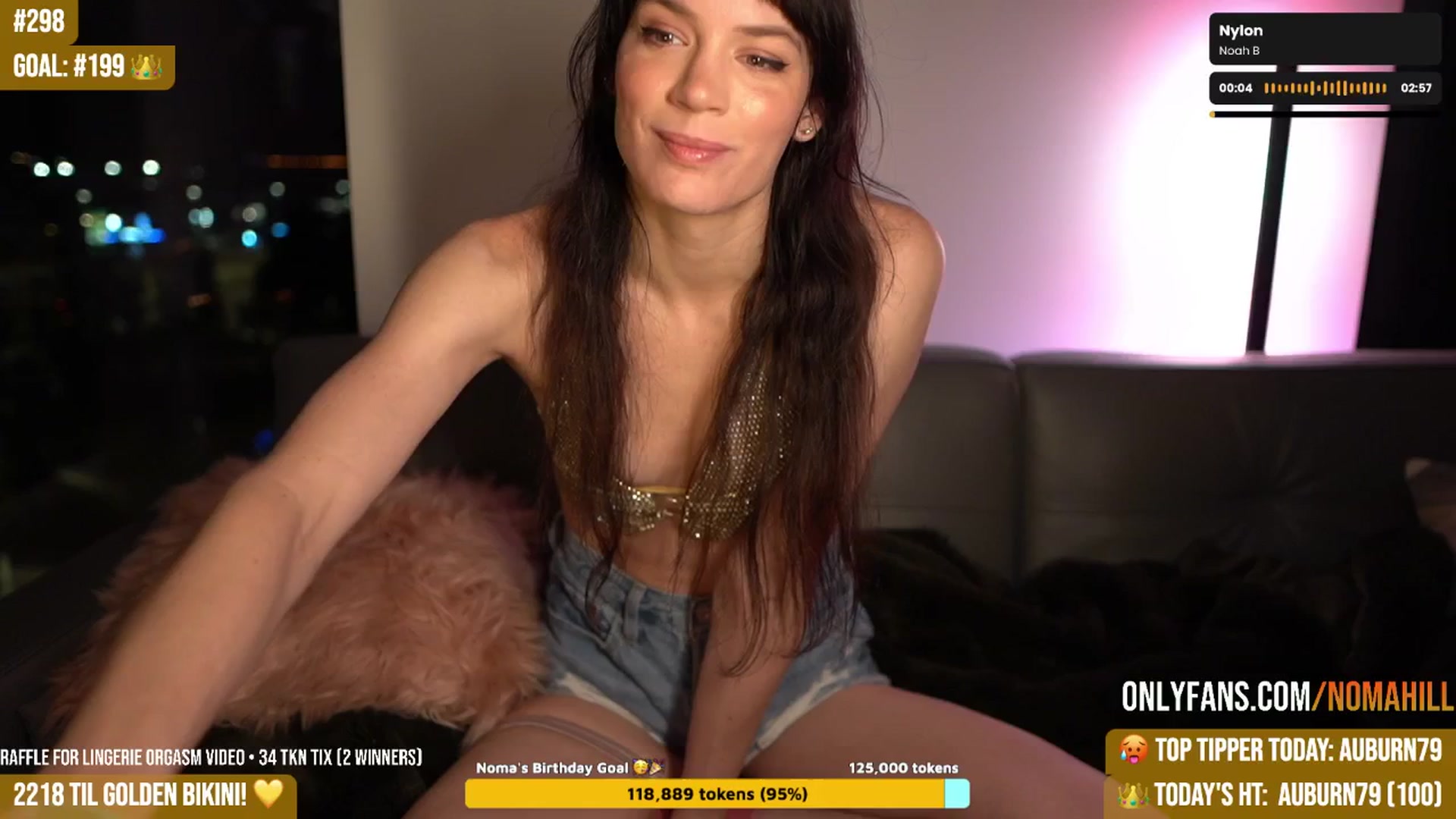 Gallery image thumbnail from Noma_Bday's myfreecams stream on, 08/17/2025, 01:24 image 2 of 20