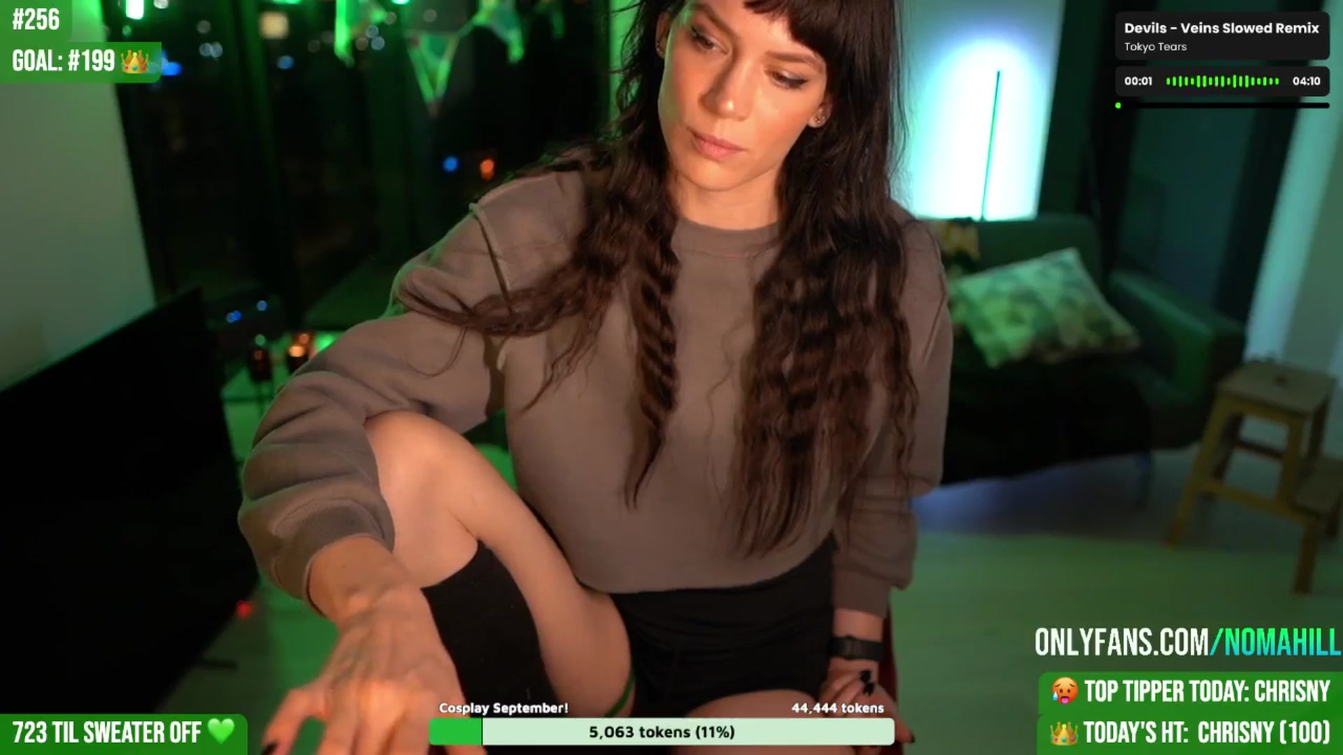 Gallery image thumbnail from Noma_Bday's myfreecams stream on, 08/19/2025, 22:25 image 13 of 20