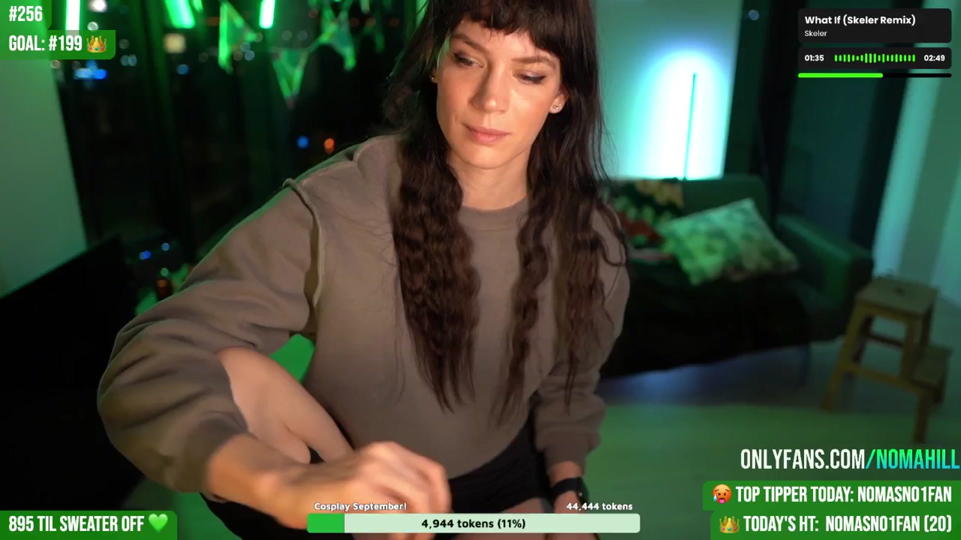 Gallery image thumbnail from Noma_Bday's myfreecams stream on, 08/19/2025, 22:25 image 9 of 20