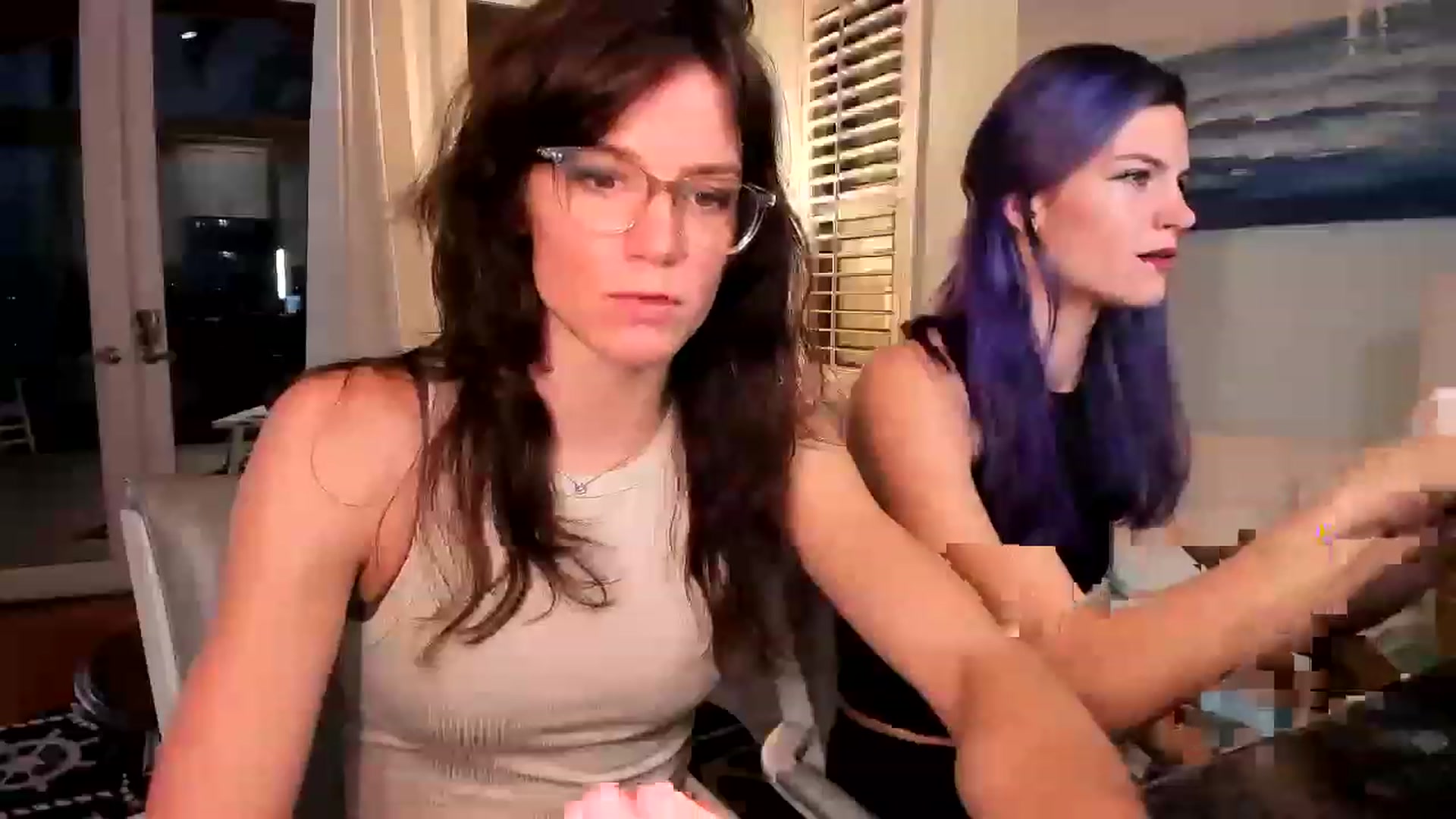 Gallery image thumbnail from Noma_Hill's myfreecams stream on, 12/03/2022, 22:56 image 19 of 20