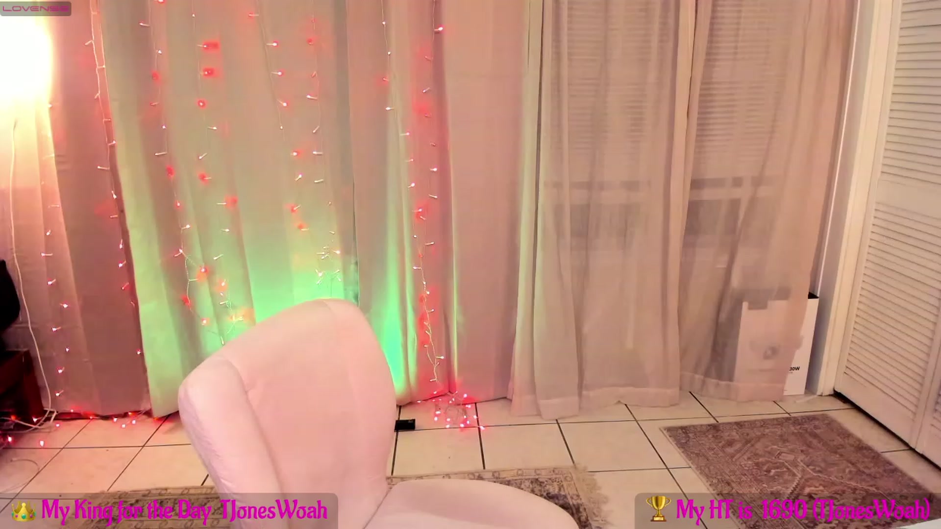 Gallery image thumbnail from Noma_Hill's myfreecams stream on, 12/21/2022, 02:23 image 16 of 20