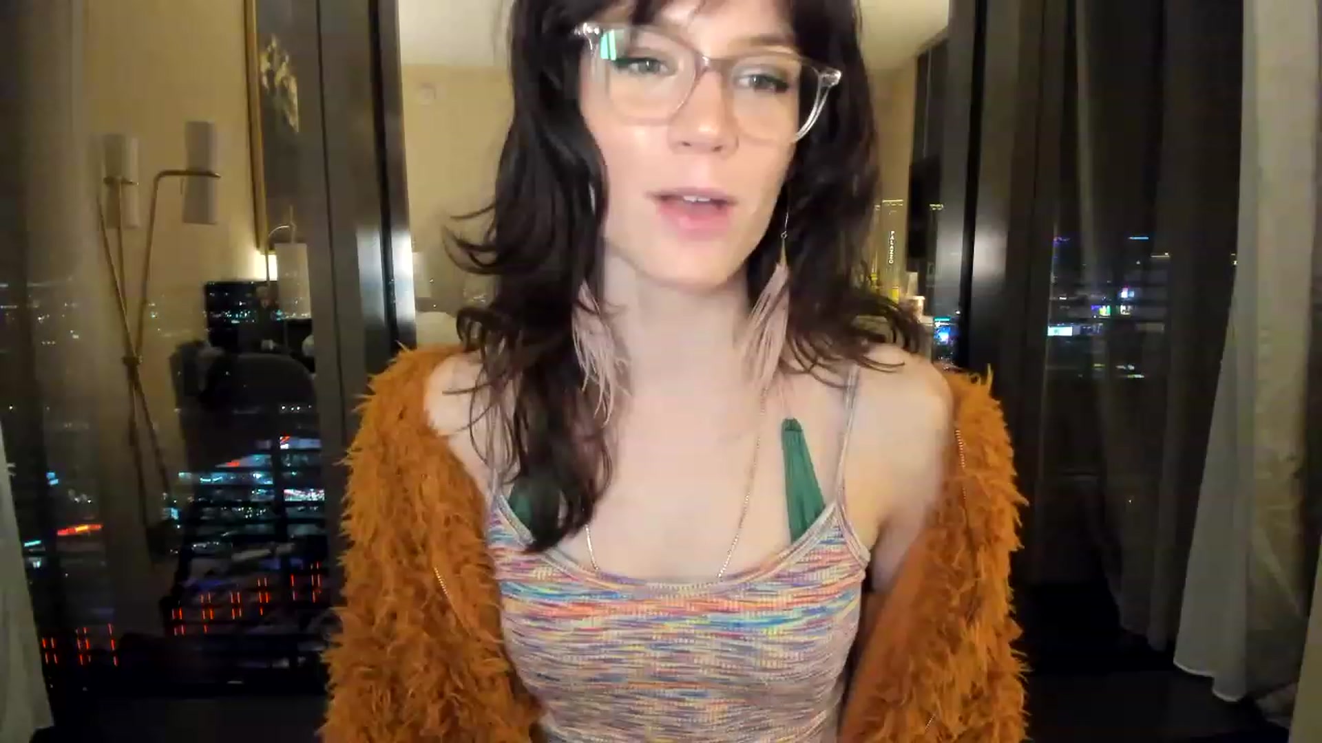 Gallery image thumbnail from Noma_Hill's myfreecams stream on, 01/06/2023, 03:19 image 3 of 20