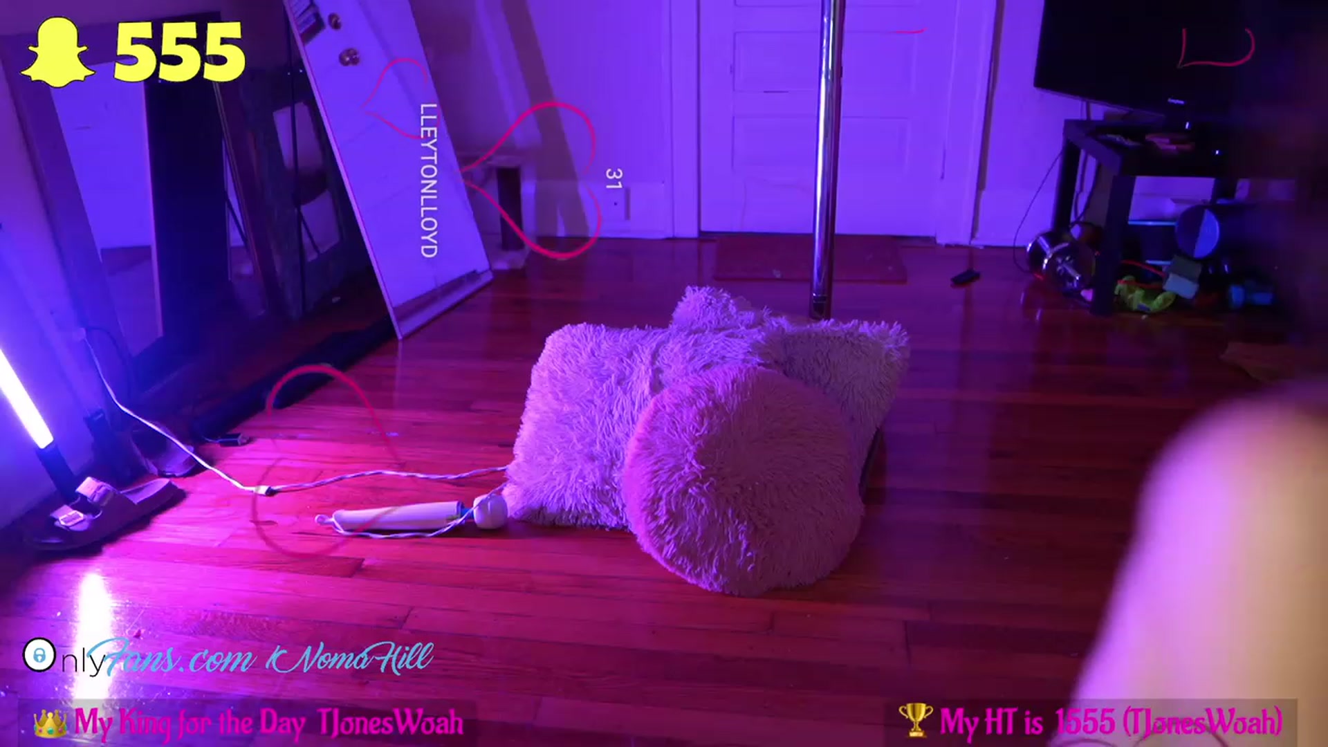 Gallery image thumbnail from Noma_Hill's myfreecams stream on, 05/03/2023, 03:09 image 16 of 20