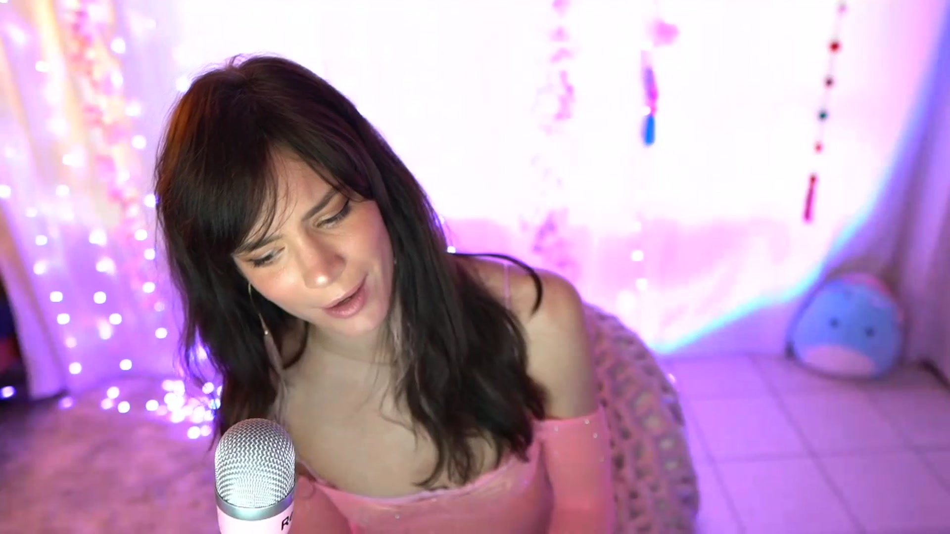 Gallery image thumbnail from Noma_Hill's myfreecams stream on, 09/19/2023, 23:12 image 2 of 20