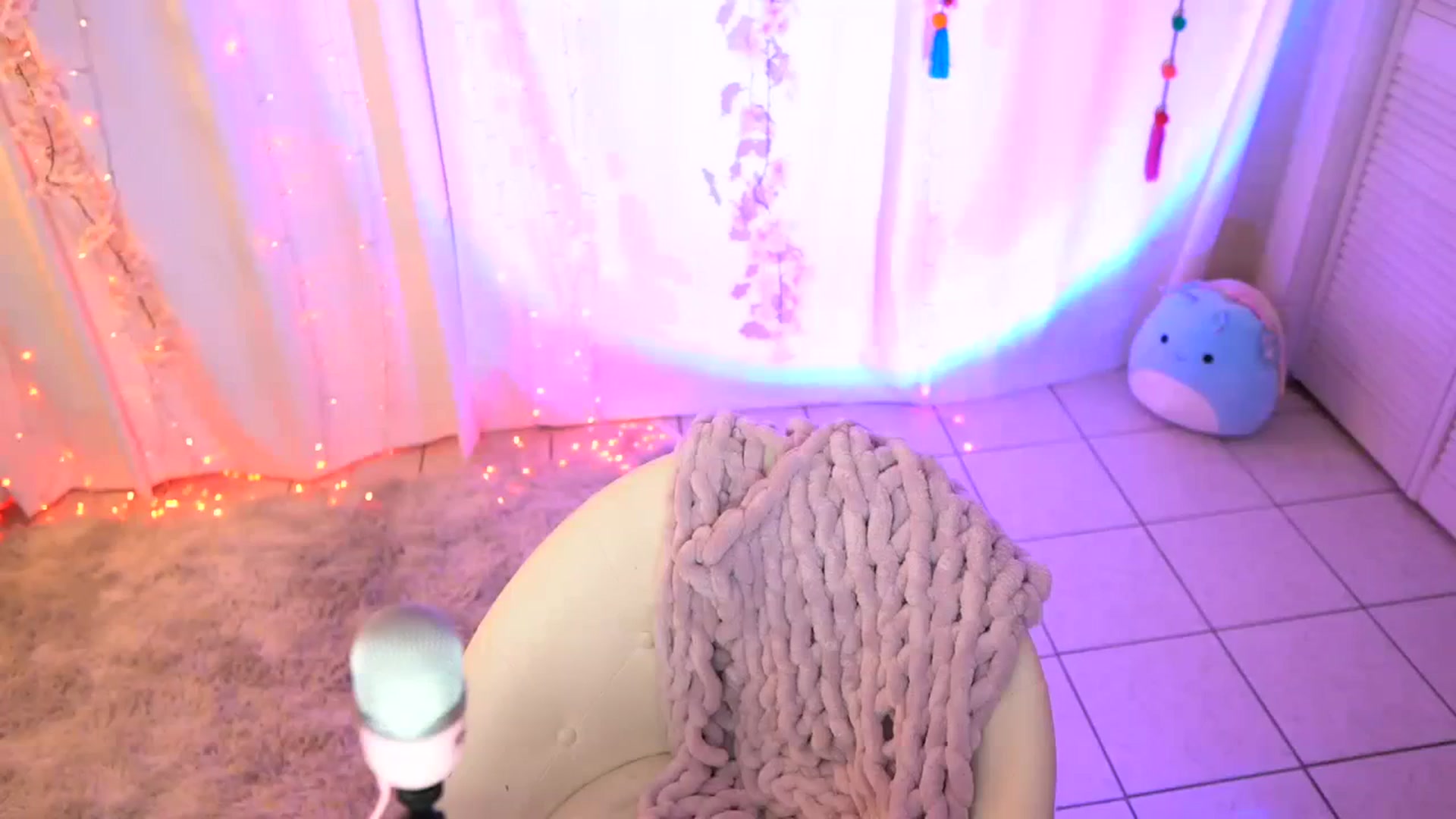 Gallery image thumbnail from Noma_Hill's myfreecams stream on, 10/06/2023, 24:02 image 13 of 20