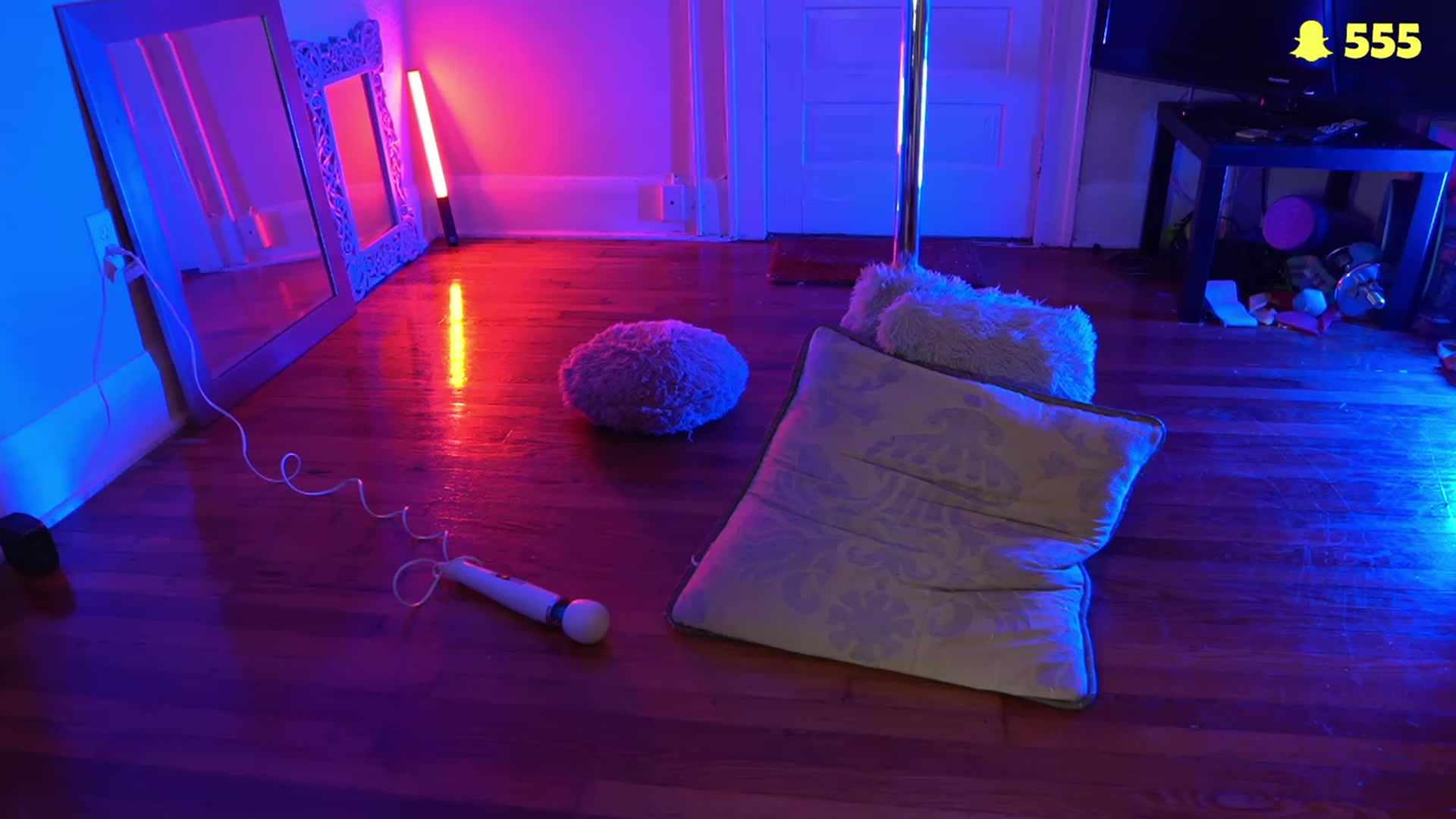 Gallery image thumbnail from Noma_Hill's myfreecams stream on, 11/15/2023, 04:51 image 4 of 20