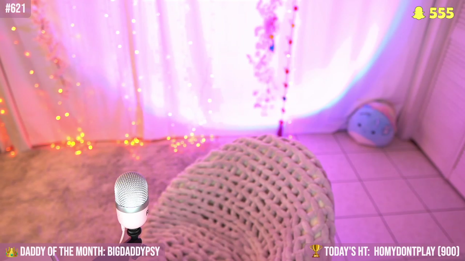 Gallery image thumbnail from Noma_Hill's myfreecams stream on, 11/17/2023, 02:09 image 15 of 20