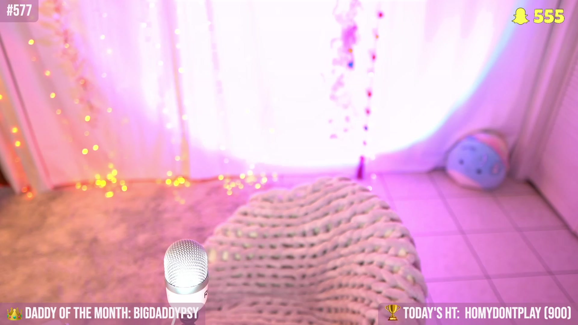 Gallery image thumbnail from Noma_Hill's myfreecams stream on, 11/17/2023, 03:01 image 1 of 20