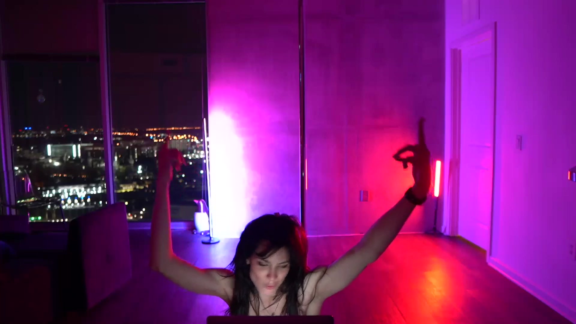 Gallery image thumbnail from Noma_Hill's myfreecams stream on, 01/31/2024, 04:44 image 4 of 20