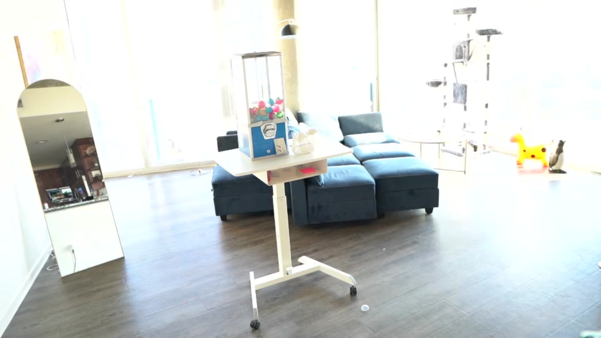 Gallery image thumbnail from Noma_Hill's myfreecams stream on, 04/19/2024, 23:46 image 4 of 20