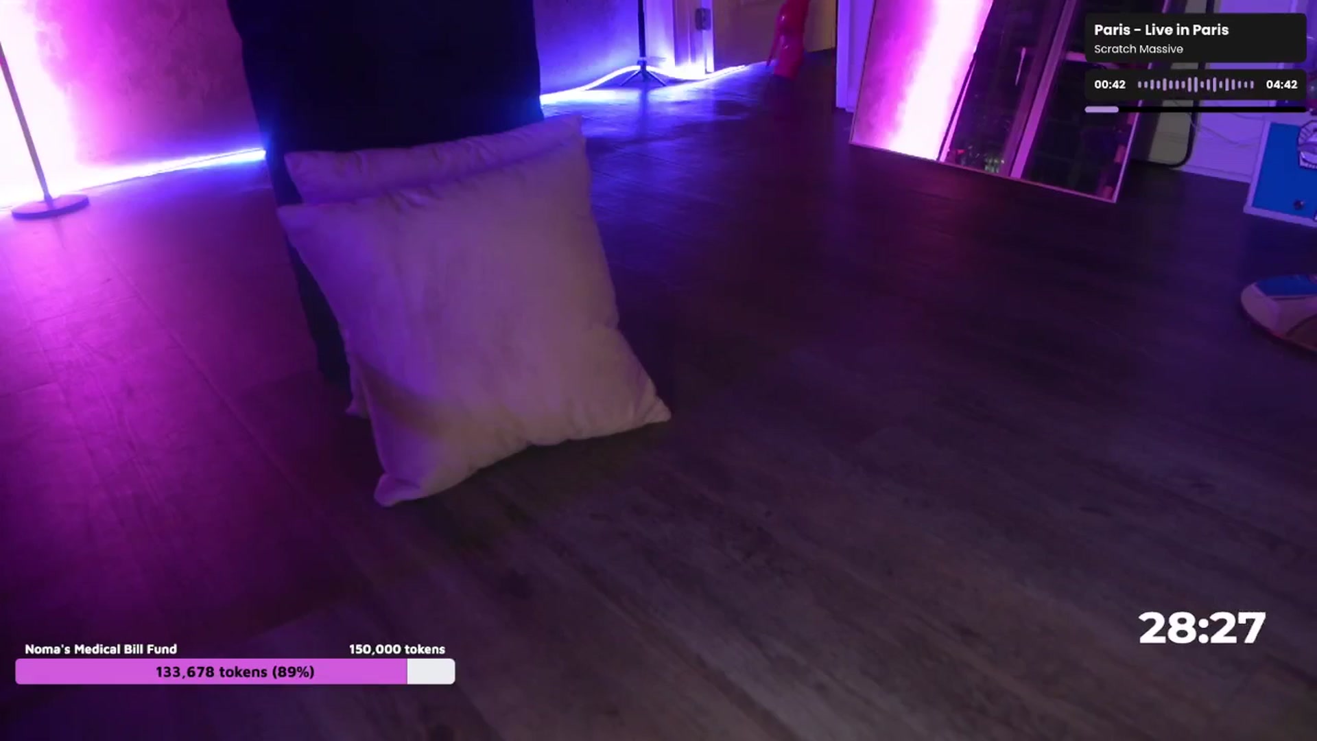 Gallery image thumbnail from Noma_Hill's myfreecams stream on, 07/26/2024, 03:59 image 10 of 20