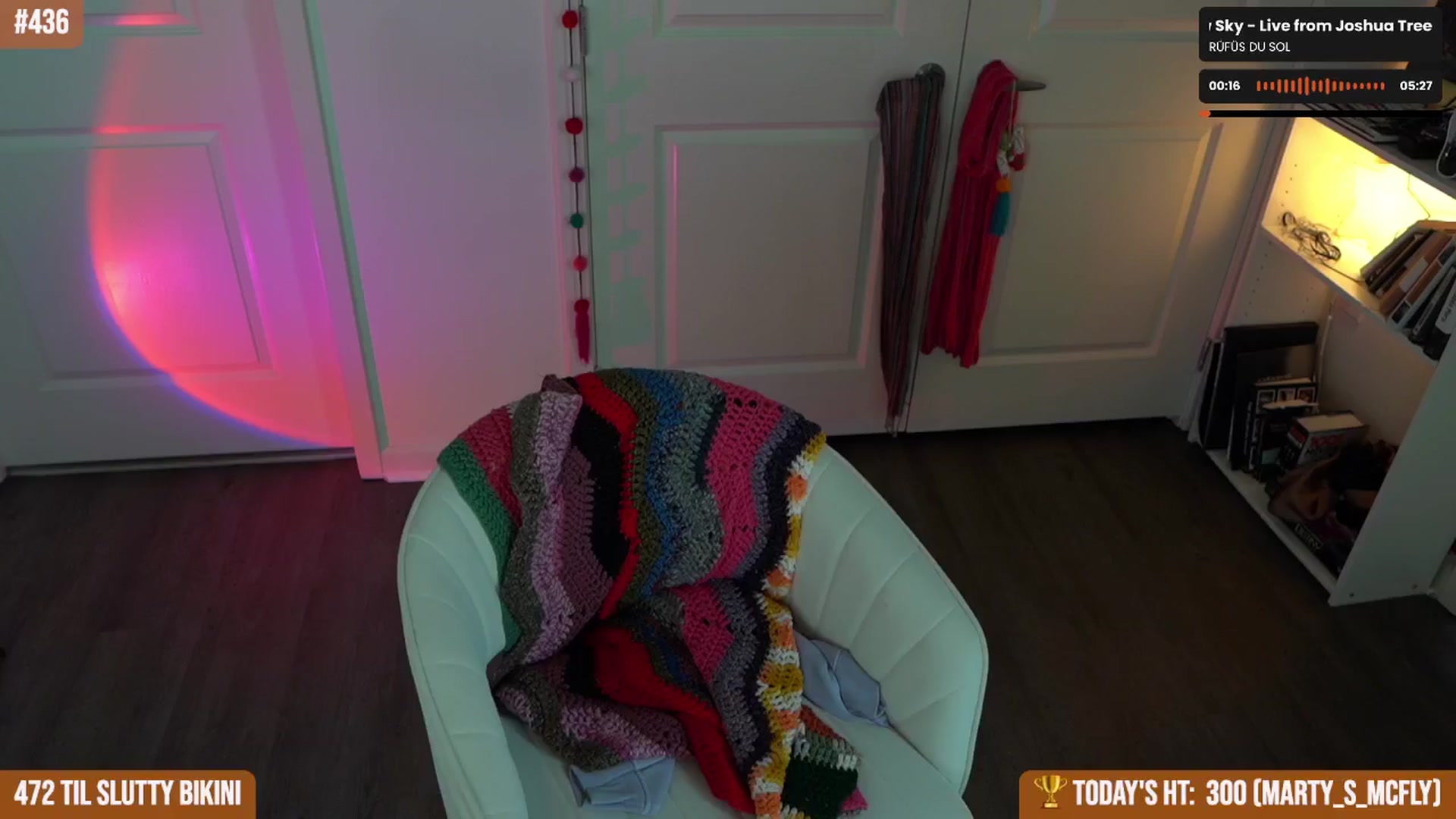 Gallery image thumbnail from Noma_Hill's myfreecams stream on, 10/06/2024, 20:37 image 17 of 20