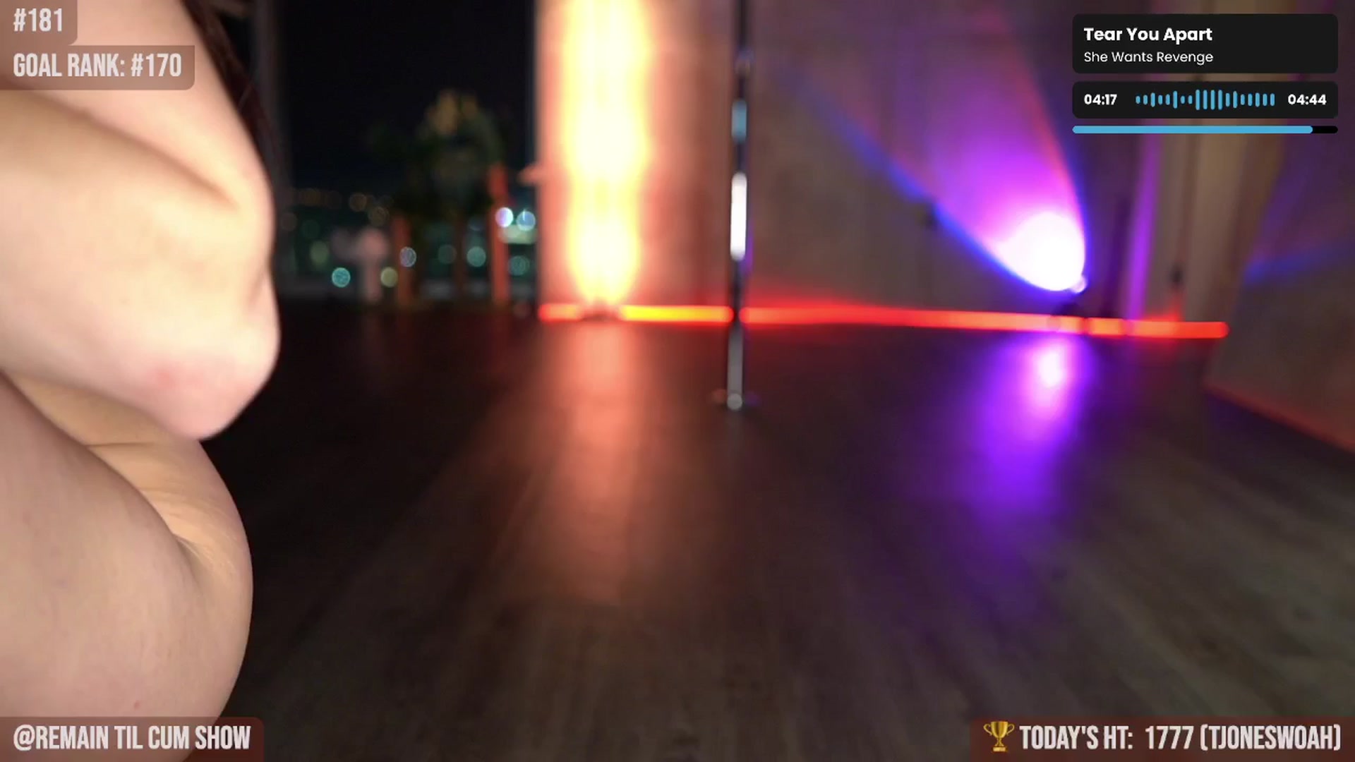 Gallery image thumbnail from Noma_Hill's myfreecams stream on, 11/27/2024, 05:15 image 1 of 20