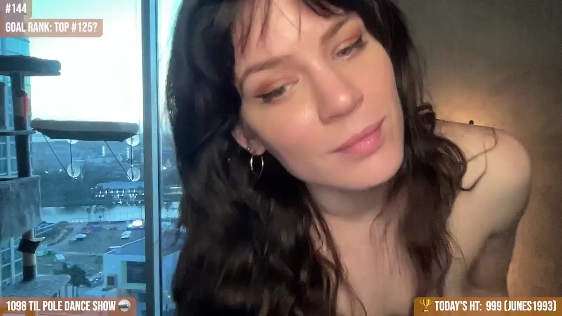 Gallery image thumbnail from Noma_Hill's myfreecams stream on, 01/31/2025, 23:22 image 19 of 20