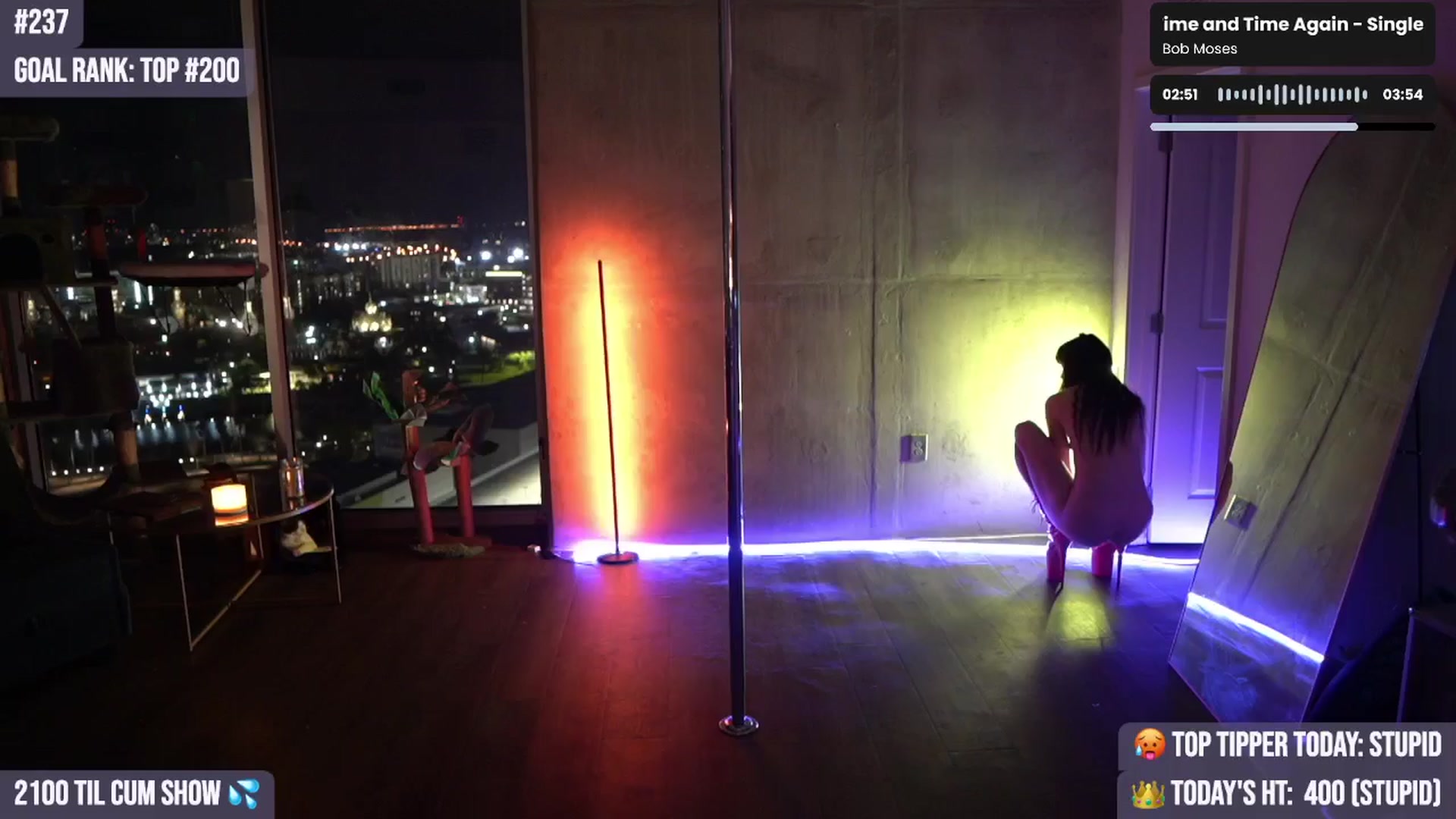Gallery image thumbnail from Noma_Hill's myfreecams stream on, 03/19/2025, 03:58 image 4 of 20
