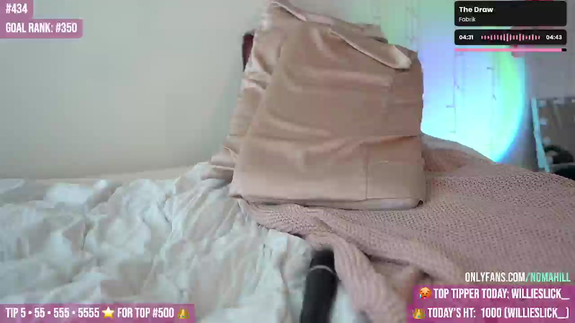 Gallery image thumbnail from Noma_Hill's myfreecams stream on, 04/18/2025, 20:50 image 19 of 20