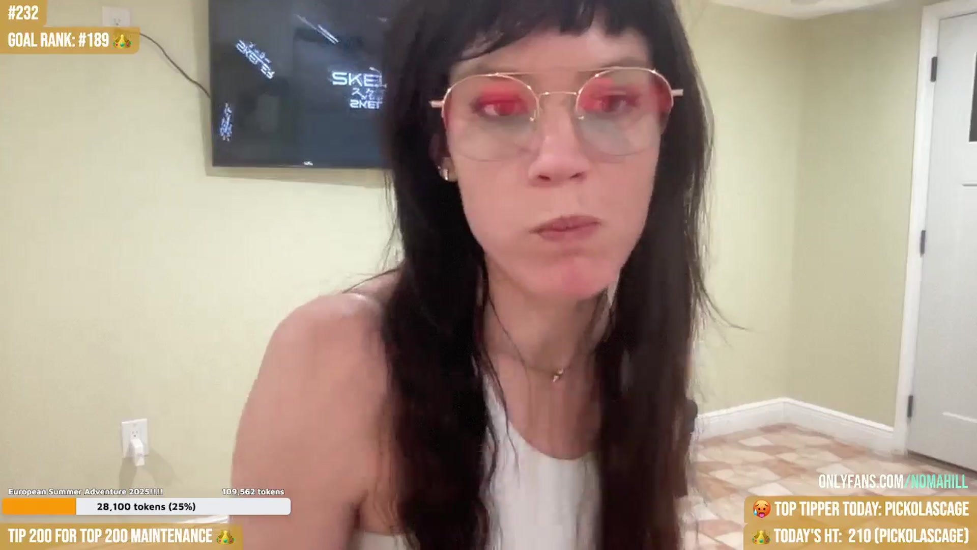 Gallery image thumbnail from Noma_Hill's myfreecams stream on, 04/28/2025, 02:31 image 5 of 20