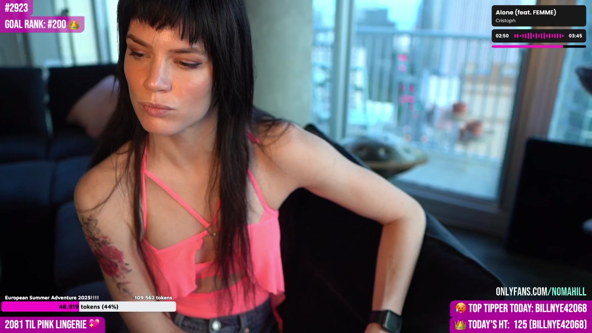 Gallery image thumbnail from Noma_Hill's myfreecams stream on, 05/03/2025, 24:01 image 15 of 20