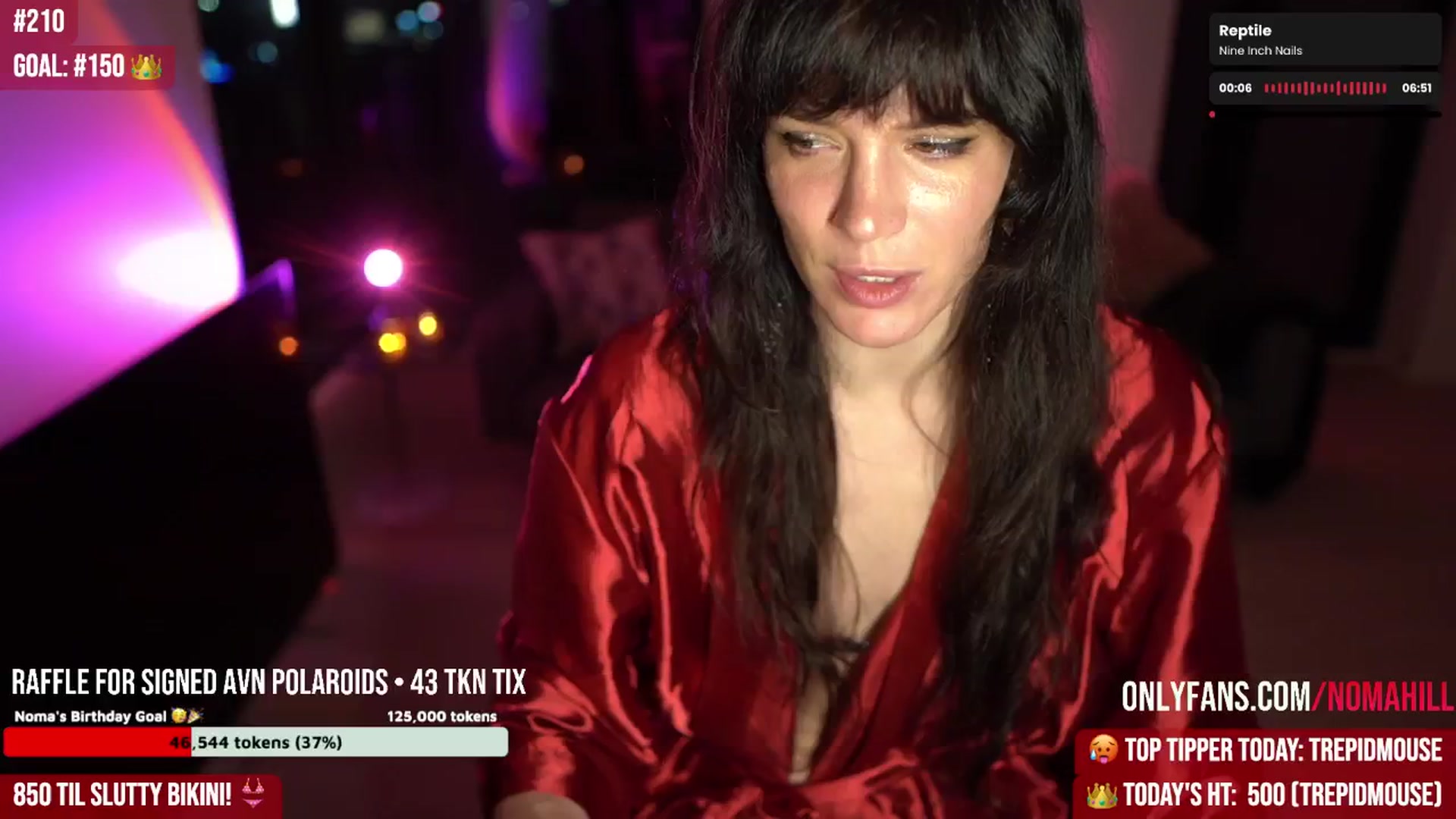 Gallery image thumbnail from Noma_Hill's myfreecams stream on, 07/23/2025, 01:20 image 9 of 20