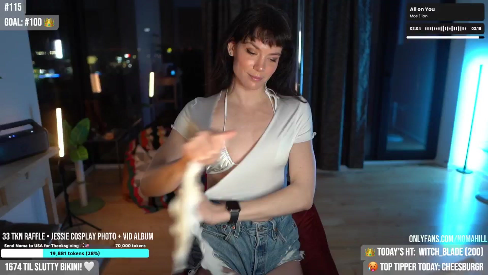 Gallery image thumbnail from Noma_Hill's myfreecams stream on, 09/19/2025, 02:21 image 3 of 20