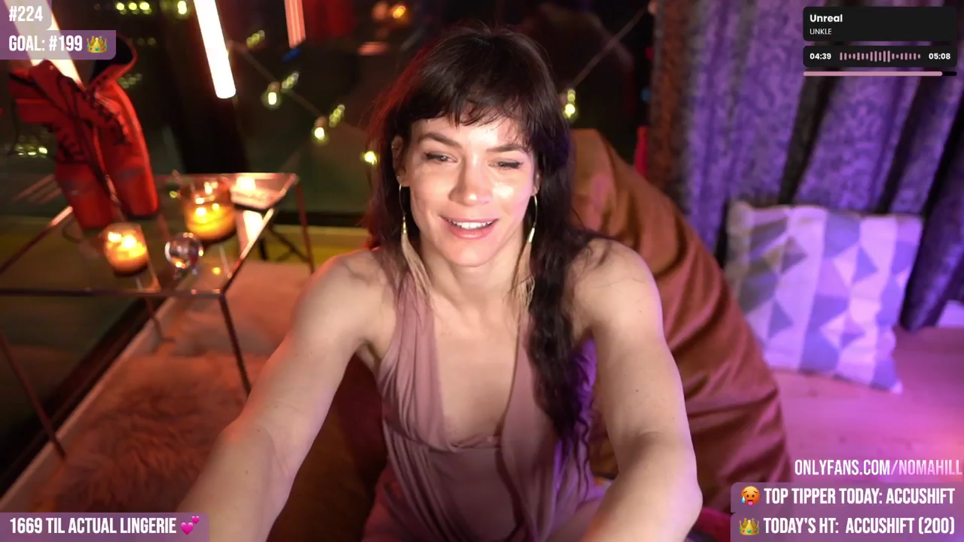 Gallery image thumbnail from Noma_Hill's myfreecams stream on, 10/07/2025, 23:40 image 6 of 20