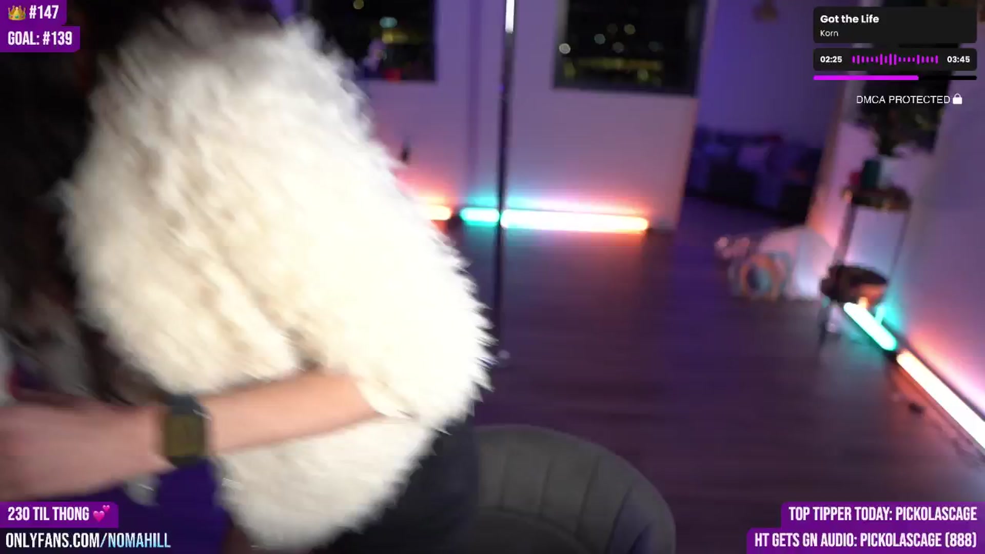 Gallery image thumbnail from Noma_Hill's myfreecams stream on, 01/28/2026, 06:37 image 8 of 20