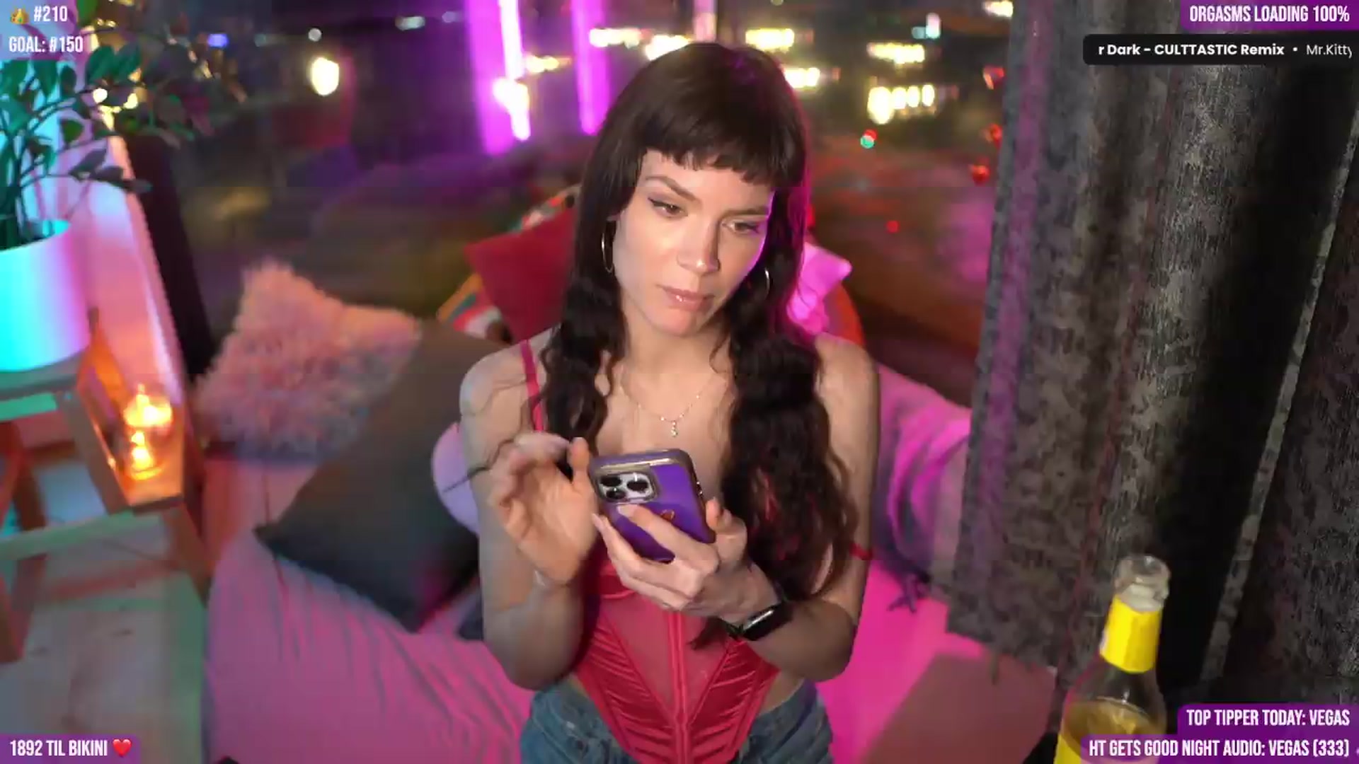 Gallery image thumbnail from Noma_Hill's myfreecams stream on, 05/12/2026, 01:10 image 1 of 20