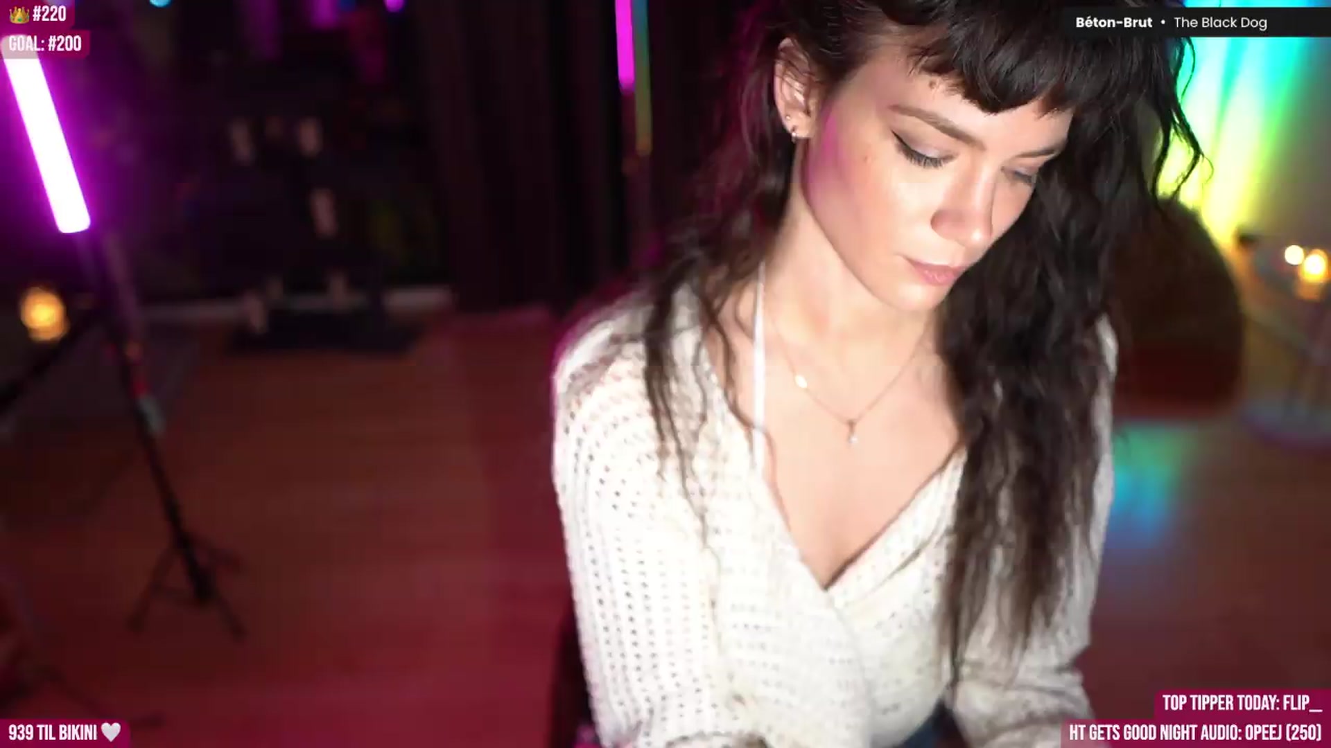 Gallery image thumbnail from Noma_Hill's myfreecams stream on, 06/01/2026, 24:03 image 6 of 20