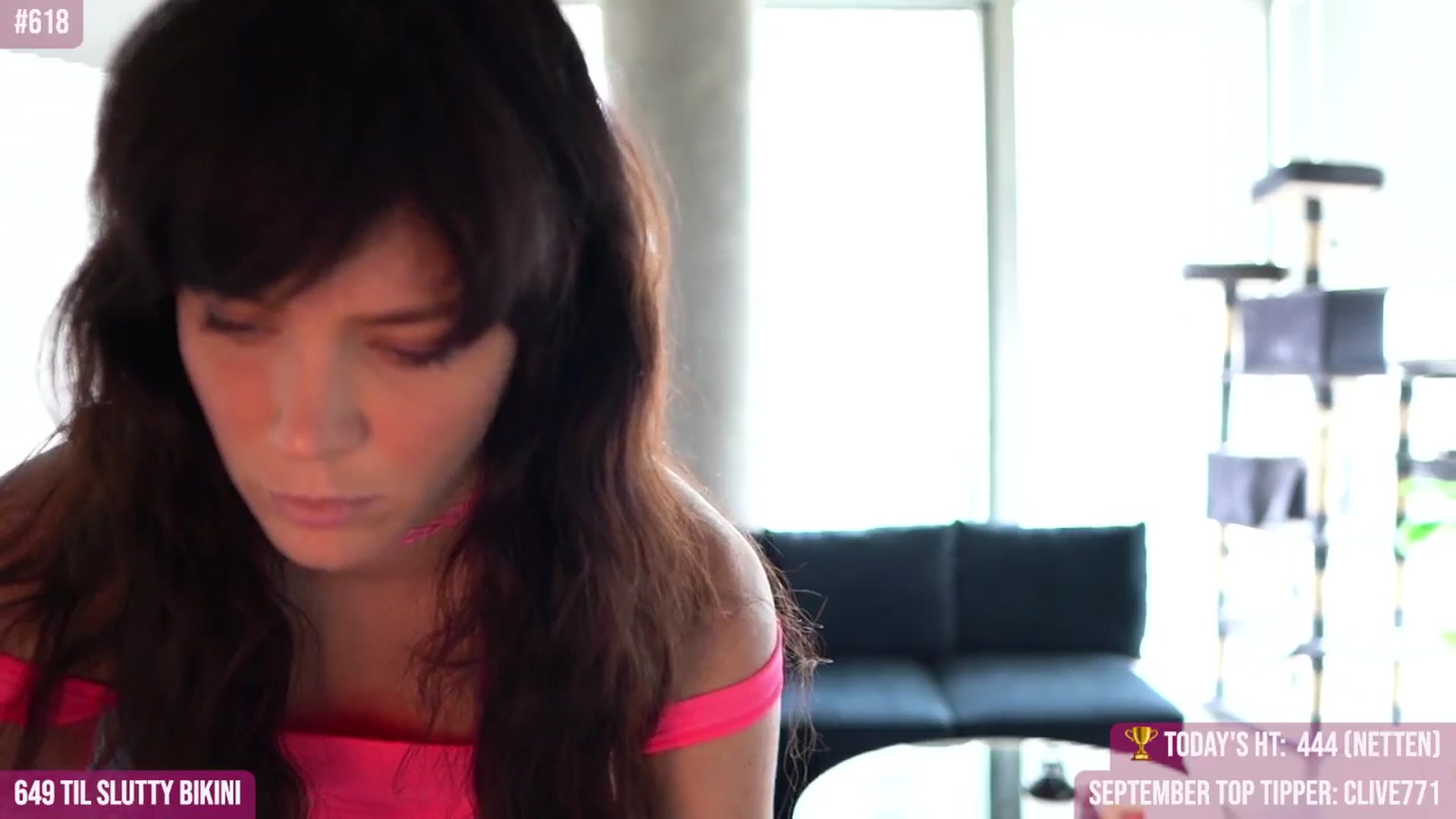 Gallery image thumbnail from Noma_Travels's myfreecams stream on, 09/06/2024, 19:40 image 16 of 20