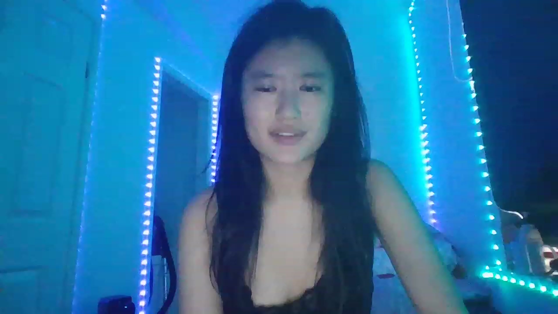 Gallery image thumbnail from Nomi4number1's myfreecams stream on, 11/15/2022, 08:55 image 6 of 20