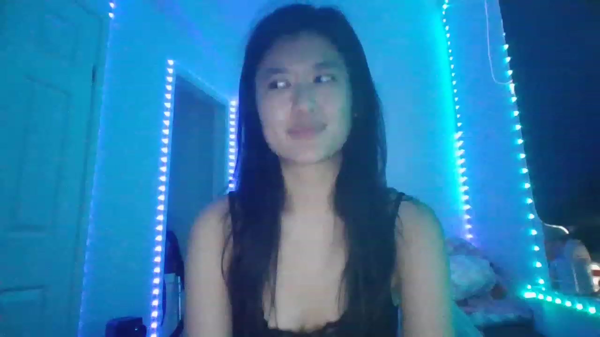 Gallery image thumbnail from Nomi4number1's myfreecams stream on, 11/15/2022, 08:55 image 13 of 20