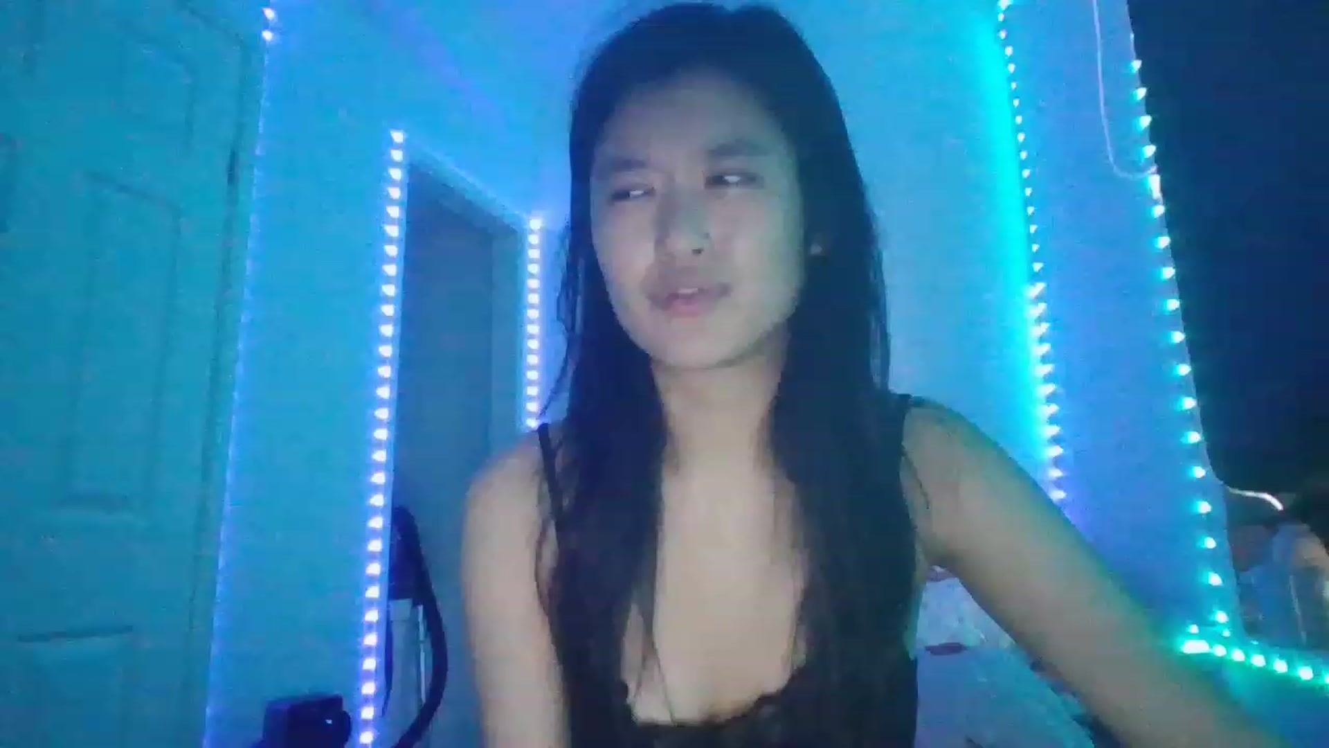 Gallery image thumbnail from Nomi4number1's myfreecams stream on, 11/15/2022, 08:55 image 15 of 20