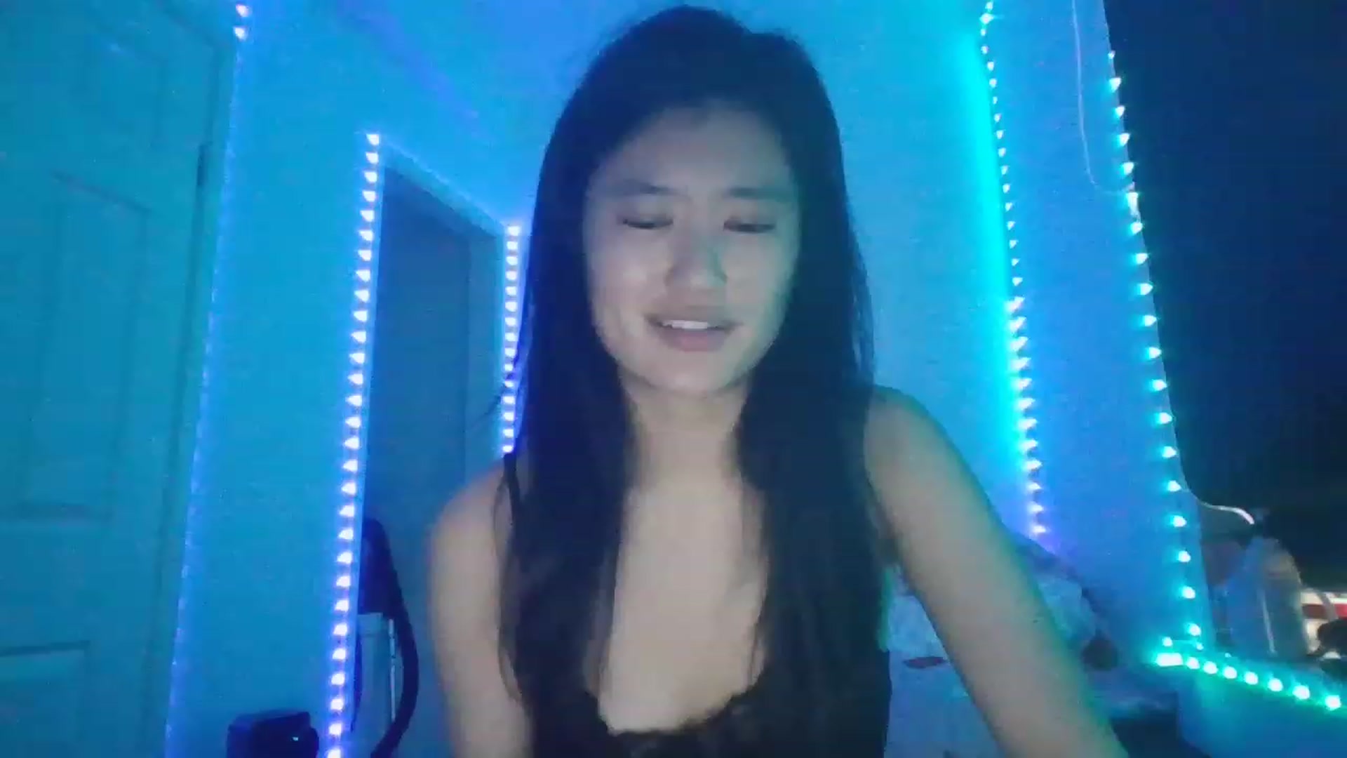 Gallery image thumbnail from Nomi4number1's myfreecams stream on, 11/15/2022, 08:55 image 9 of 20