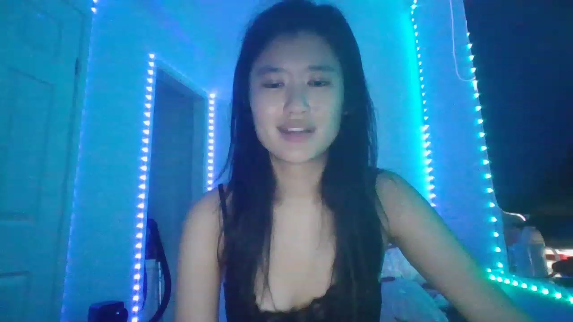 Gallery image thumbnail from Nomi4number1's myfreecams stream on, 11/15/2022, 08:55 image 16 of 20