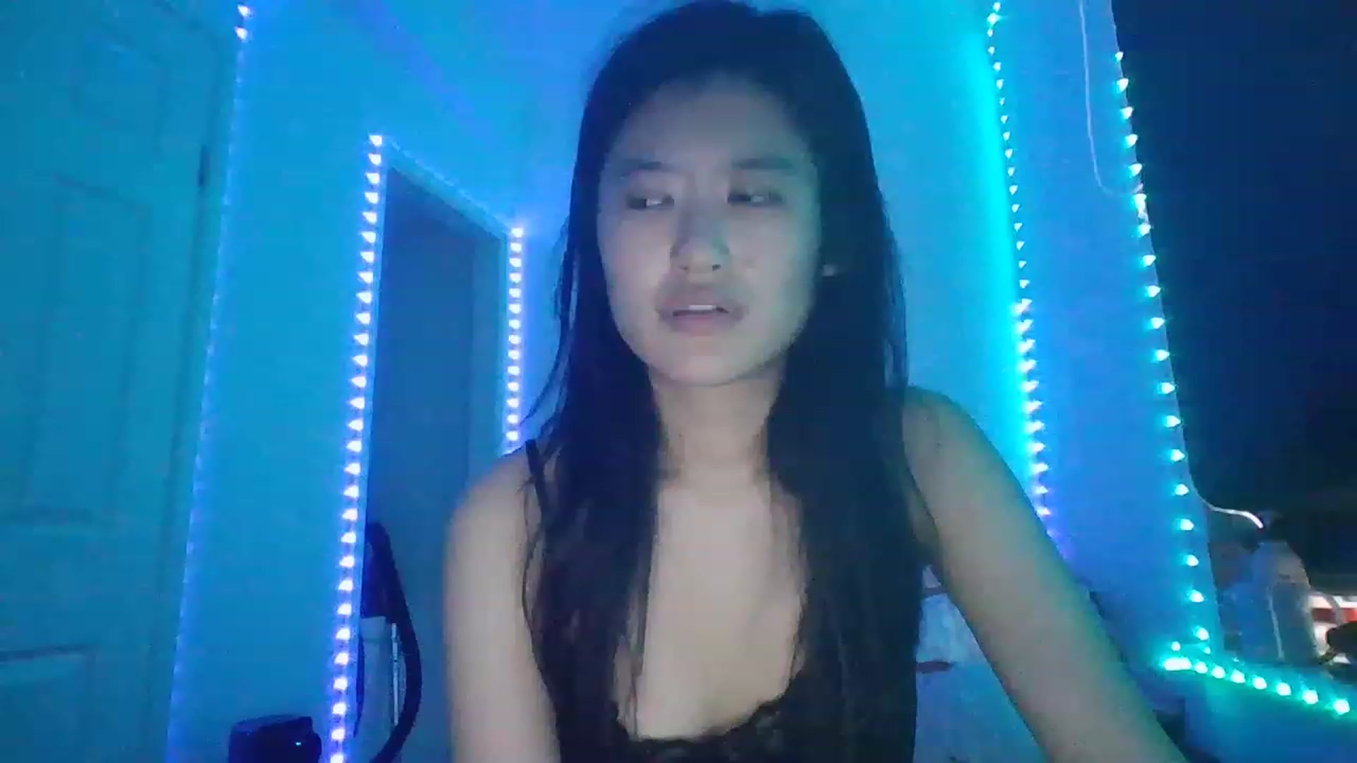 Gallery image thumbnail from Nomi4number1's myfreecams stream on, 11/15/2022, 08:55 image 11 of 20