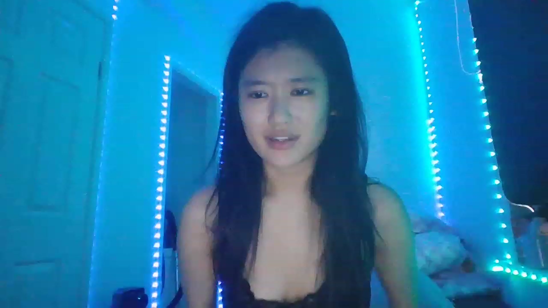 Gallery image thumbnail from Nomi4number1's myfreecams stream on, 11/15/2022, 08:55 image 5 of 20