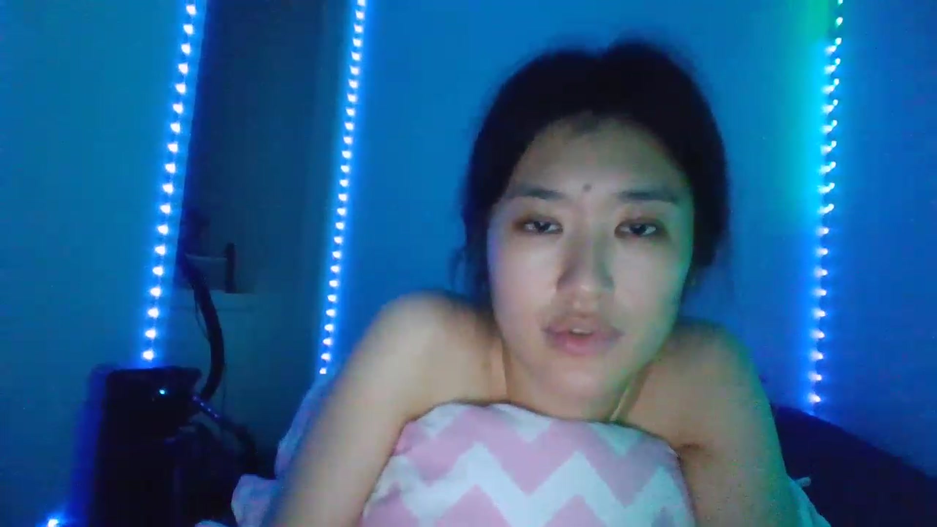 Gallery image thumbnail from Nomi4number1's myfreecams stream on, 12/02/2022, 23:05 image 17 of 20