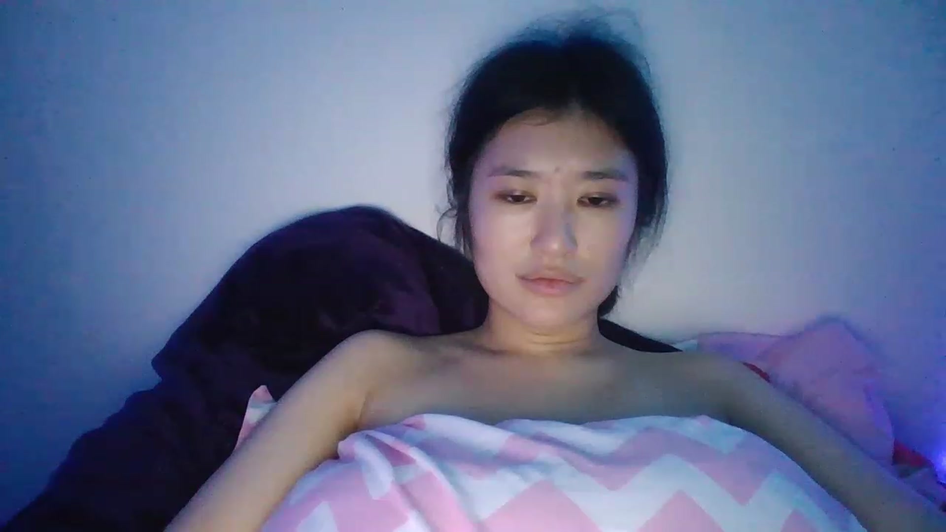 Gallery image thumbnail from Nomi4number1's myfreecams stream on, 12/02/2022, 23:05 image 13 of 20