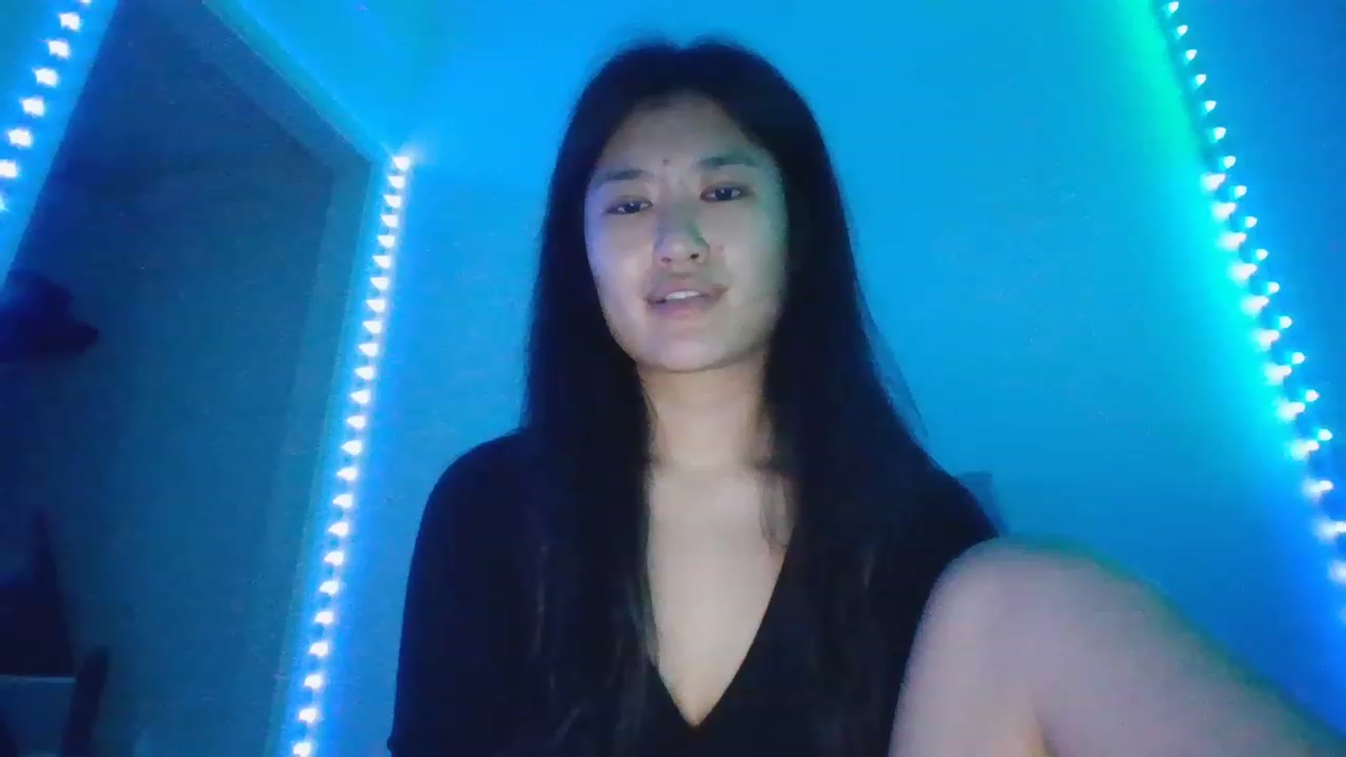 Gallery image thumbnail from Nomi4number1's myfreecams stream on, 12/03/2022, 22:28 image 11 of 20