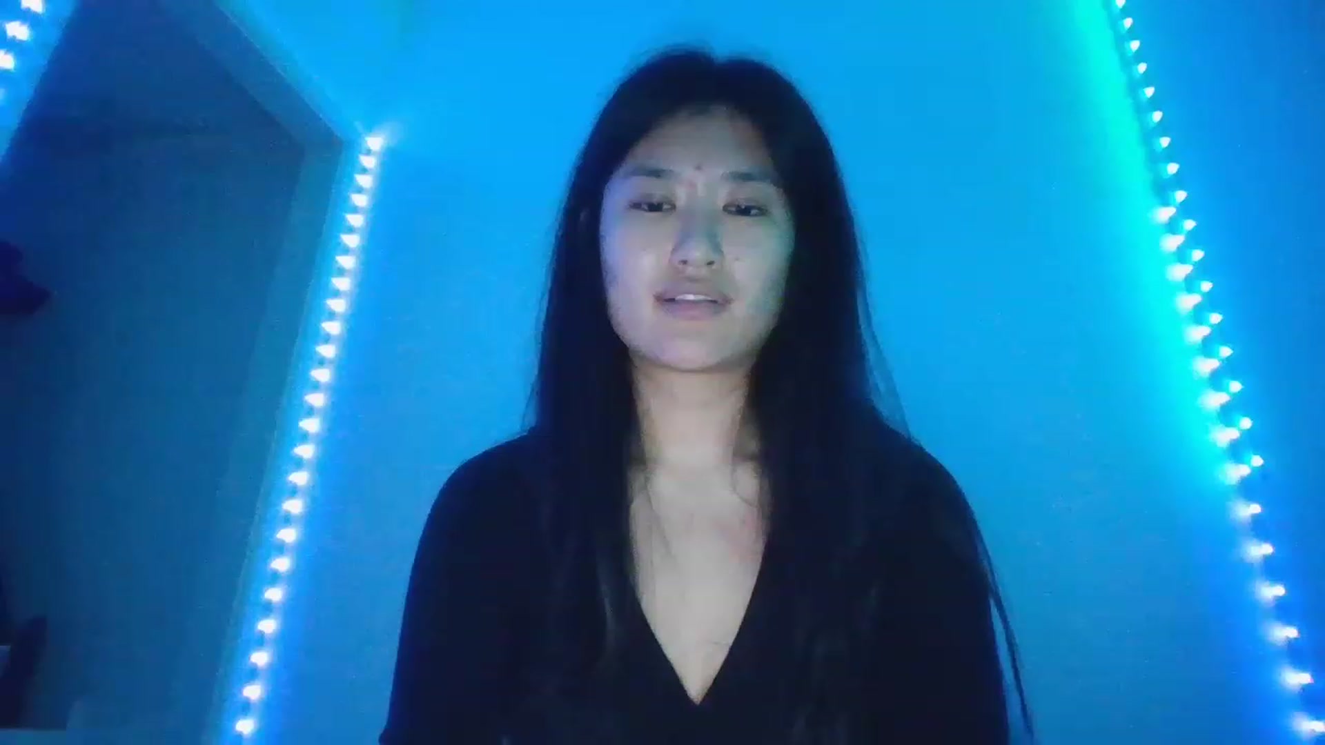Gallery image thumbnail from Nomi4number1's myfreecams stream on, 12/03/2022, 22:28 image 13 of 20