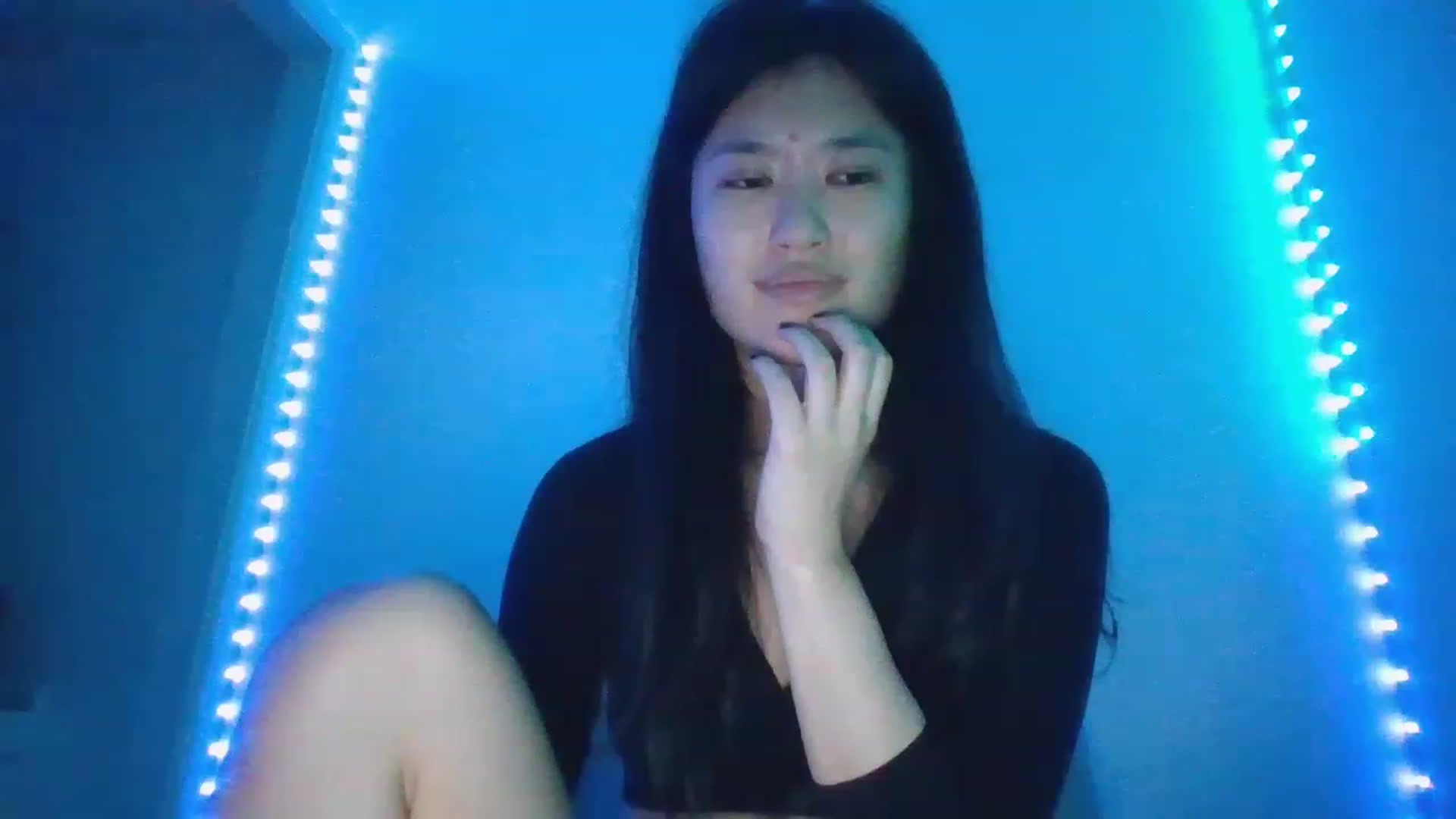 Gallery image thumbnail from Nomi4number1's myfreecams stream on, 12/03/2022, 22:28 image 20 of 20