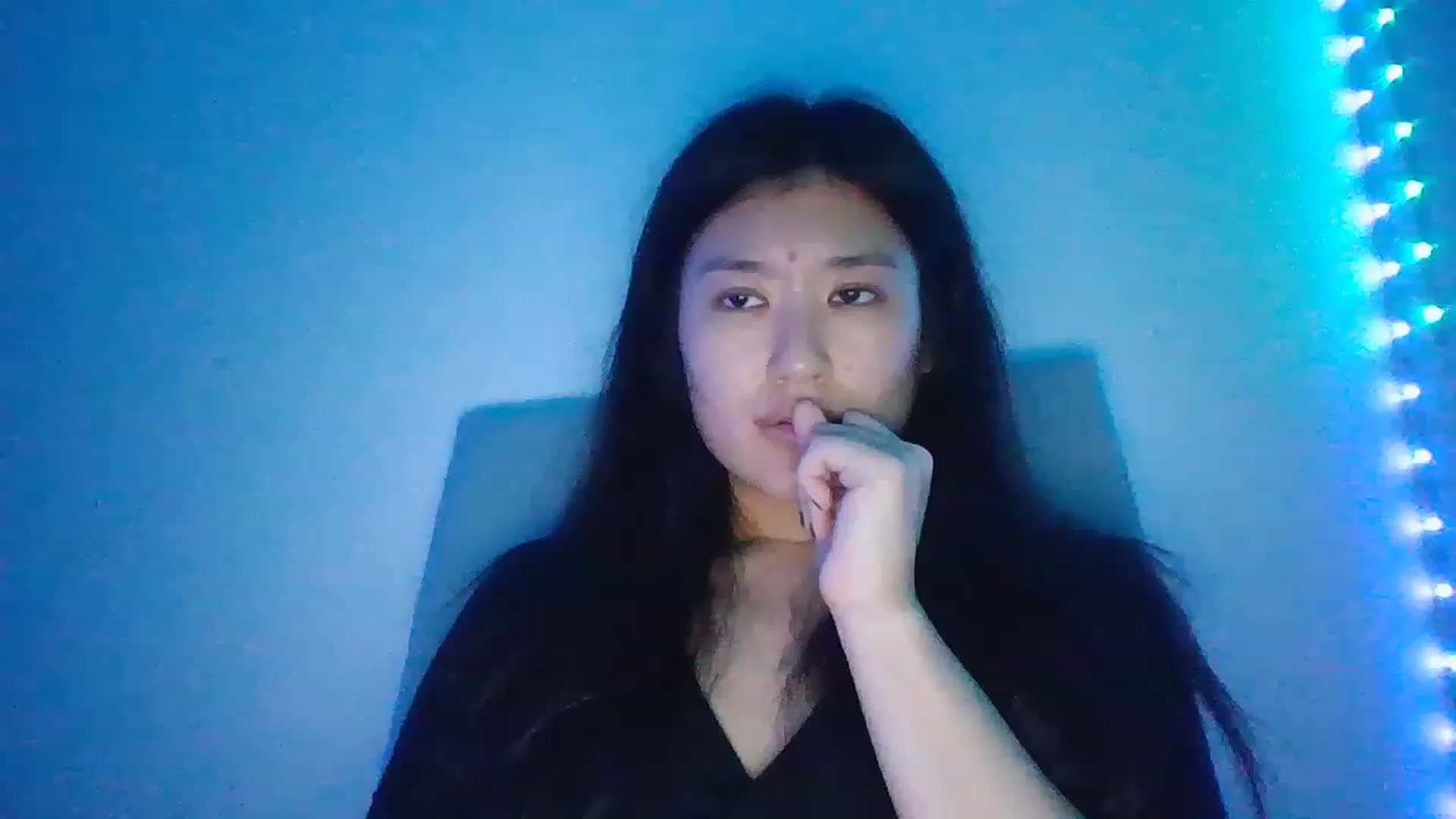 Gallery image thumbnail from Nomi4number1's myfreecams stream on, 12/03/2022, 22:28 image 1 of 20