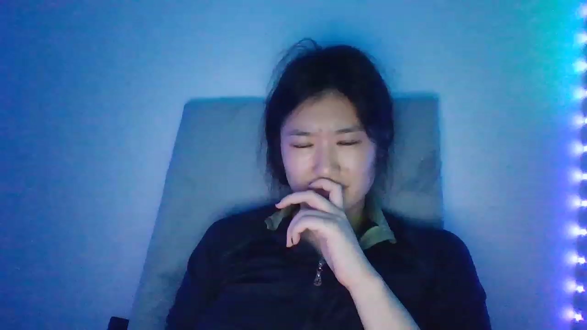 Gallery image thumbnail from Nomi4number1's myfreecams stream on, 12/05/2022, 23:38 image 17 of 20