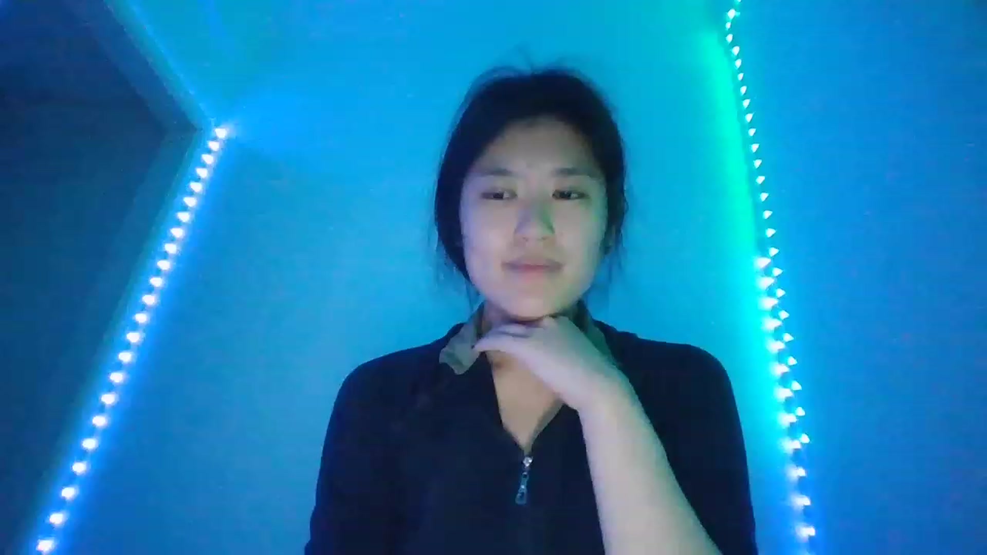 Gallery image thumbnail from Nomi4number1's myfreecams stream on, 12/05/2022, 23:38 image 12 of 20