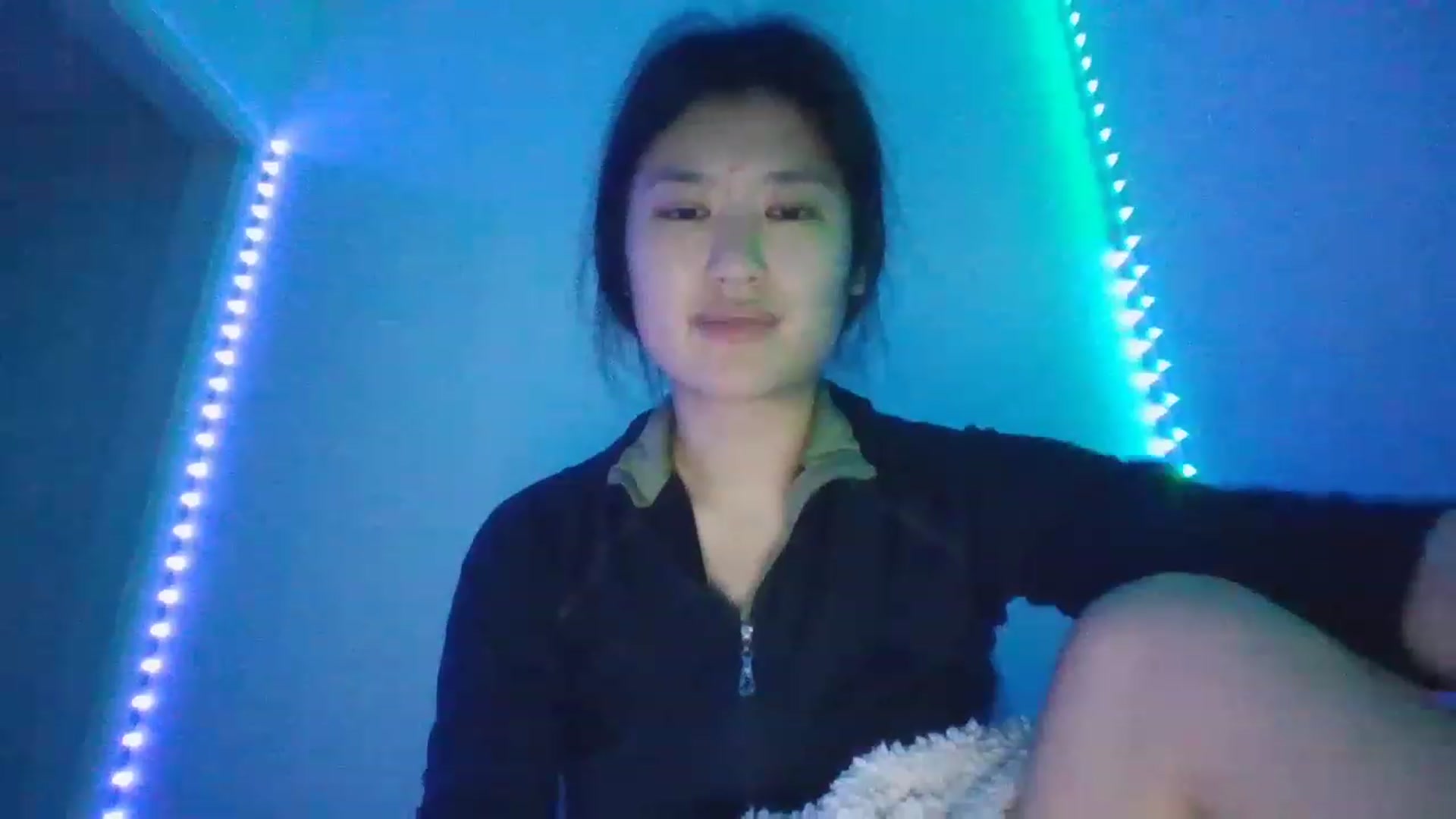 Gallery image thumbnail from Nomi4number1's myfreecams stream on, 12/05/2022, 23:38 image 13 of 20