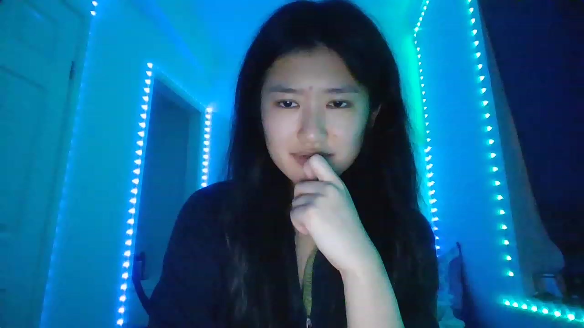 Gallery image thumbnail from Nomi4number1's myfreecams stream on, 12/07/2022, 03:16 image 15 of 20