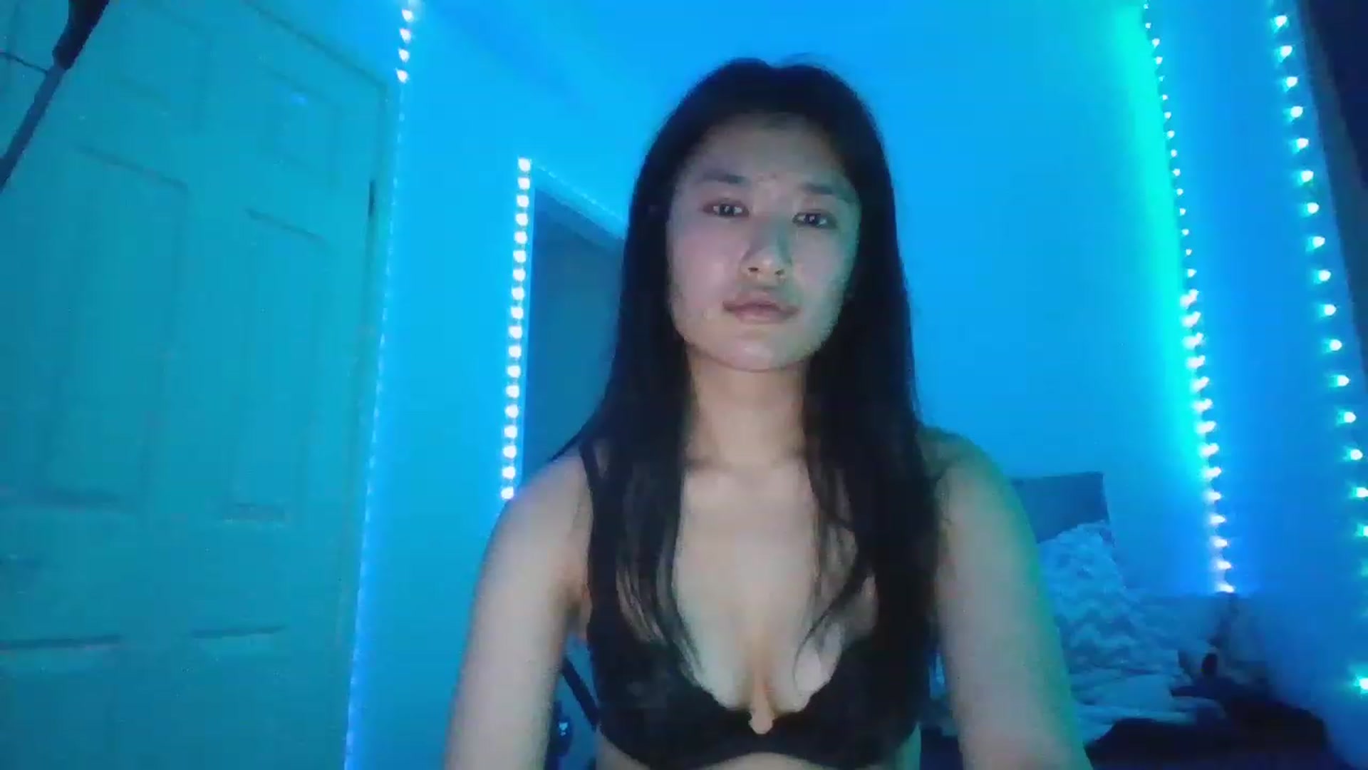 Gallery image thumbnail from Nomi4number1's myfreecams stream on, 12/08/2022, 24:36 image 15 of 20