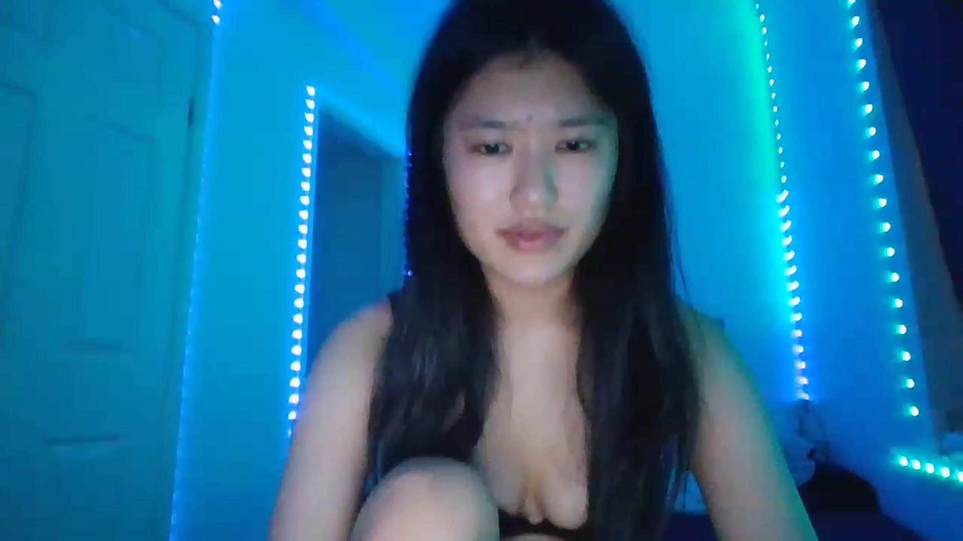 Gallery image thumbnail from Nomi4number1's myfreecams stream on, 12/08/2022, 04:04 image 9 of 20